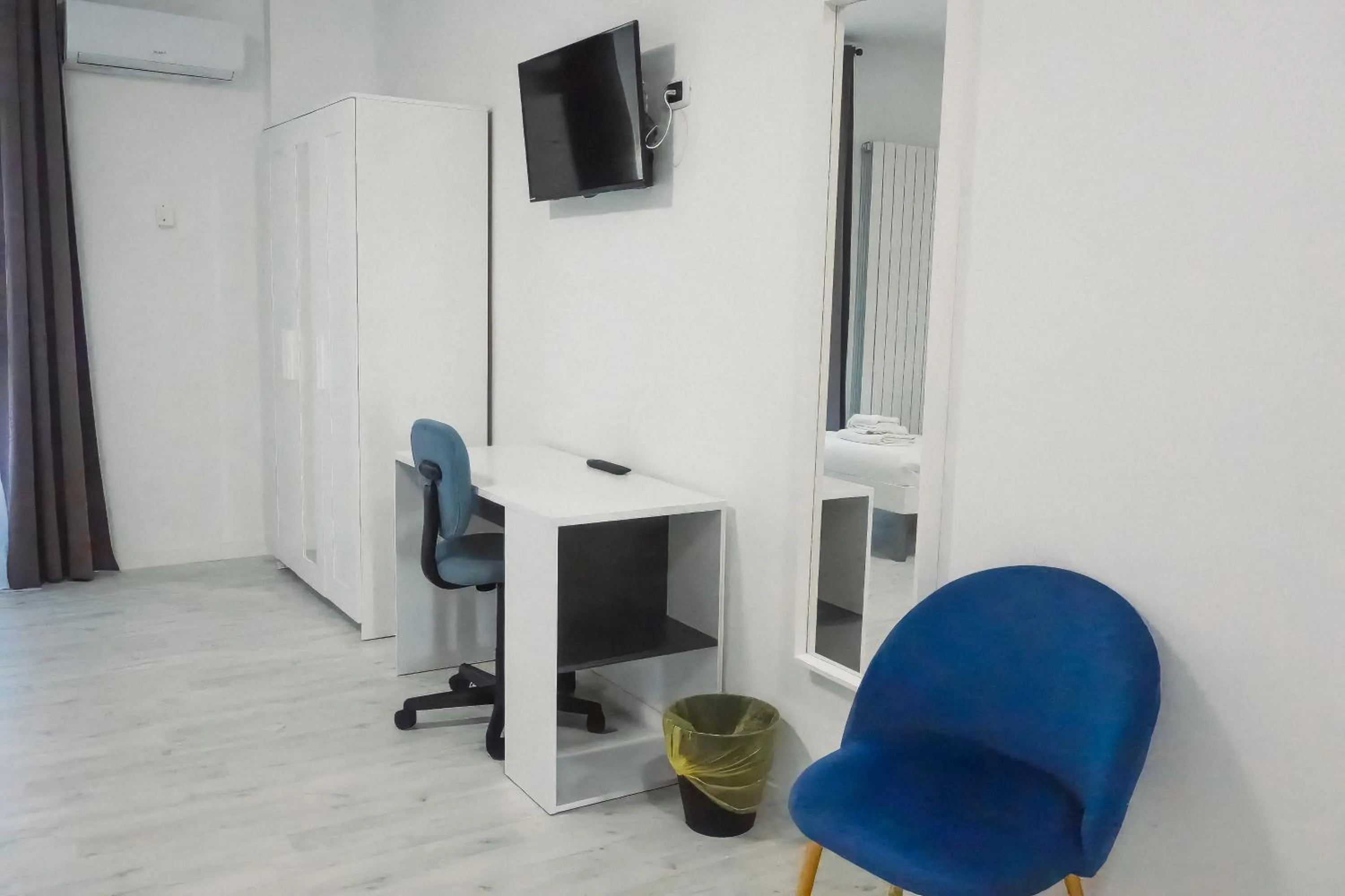 La Boheme SMART Hotel