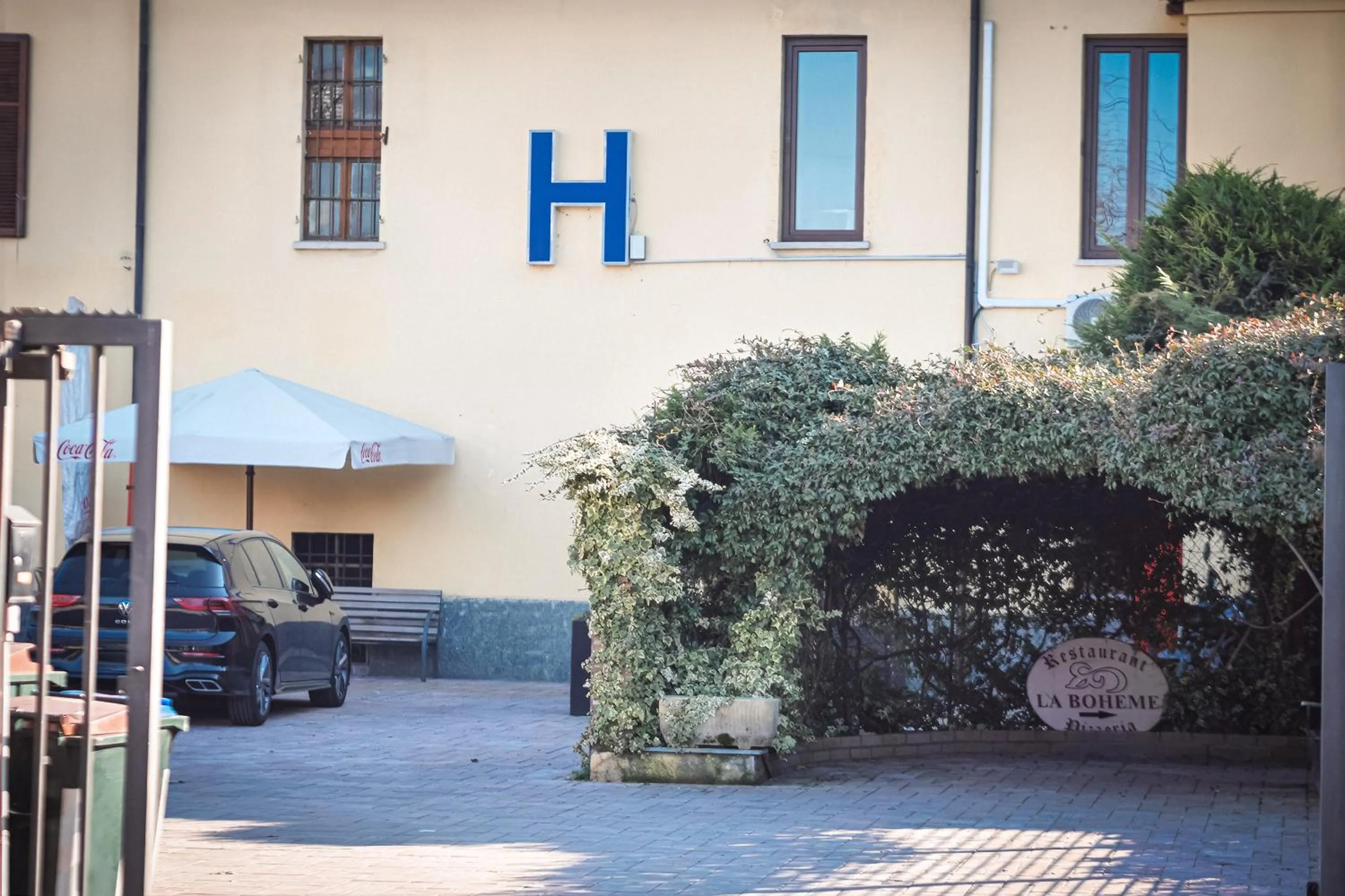 La Boheme SMART Hotel