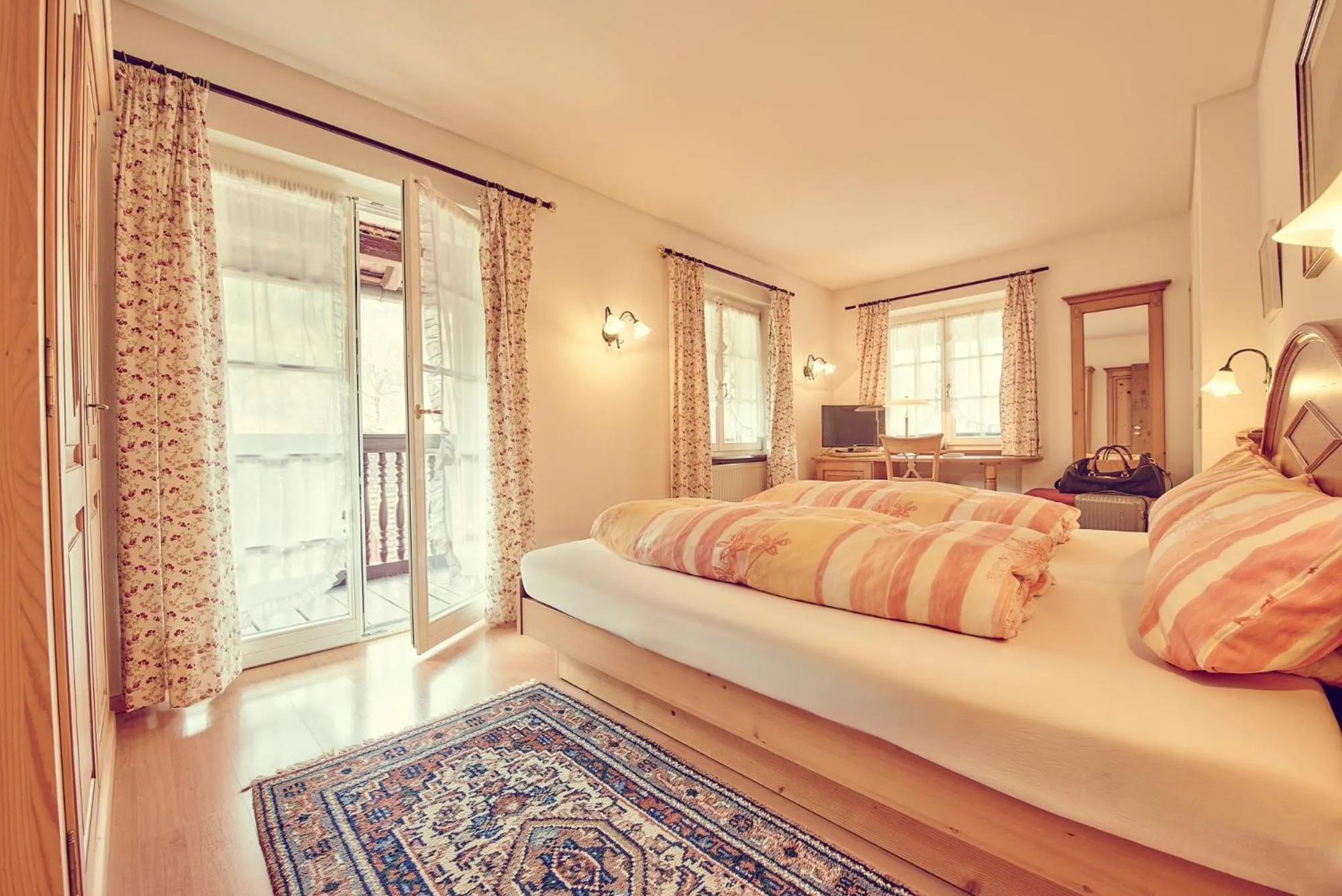 Photo of the whole room, Bed in Landgasthof zur Sonne