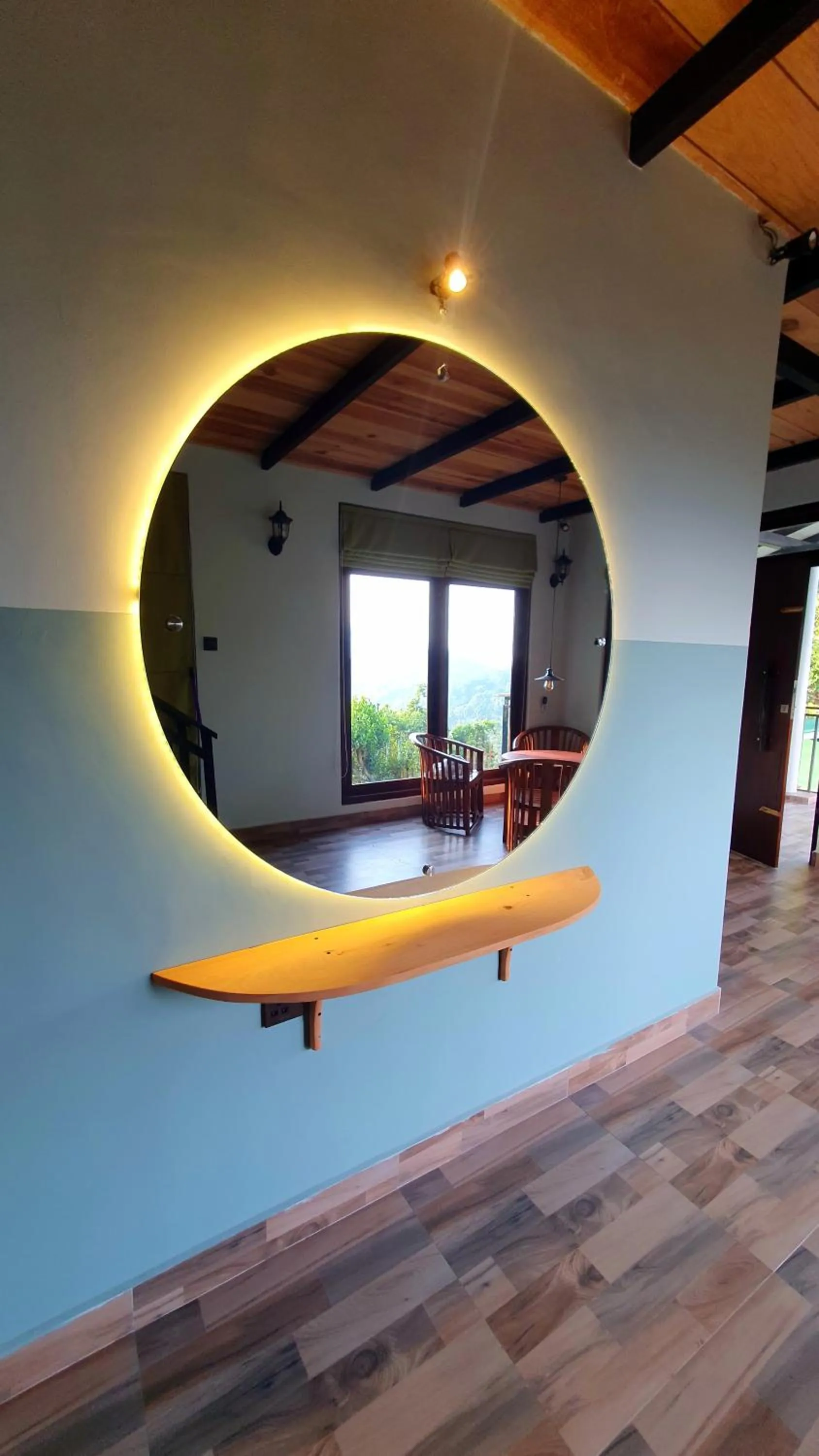 Decorative detail in Guest Inn Avendra