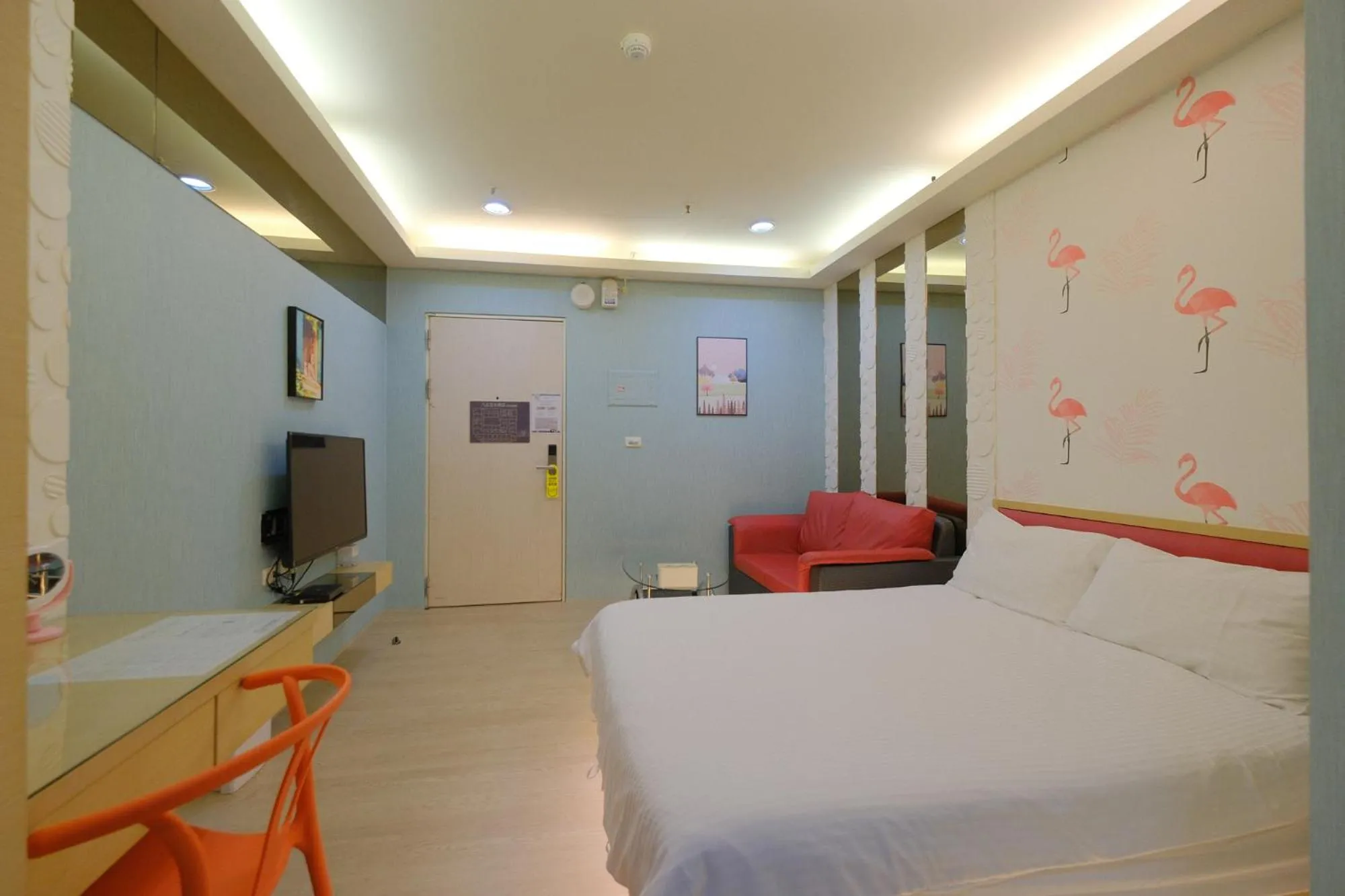 Photo of the whole room, Bed in 85 Asia Hotel