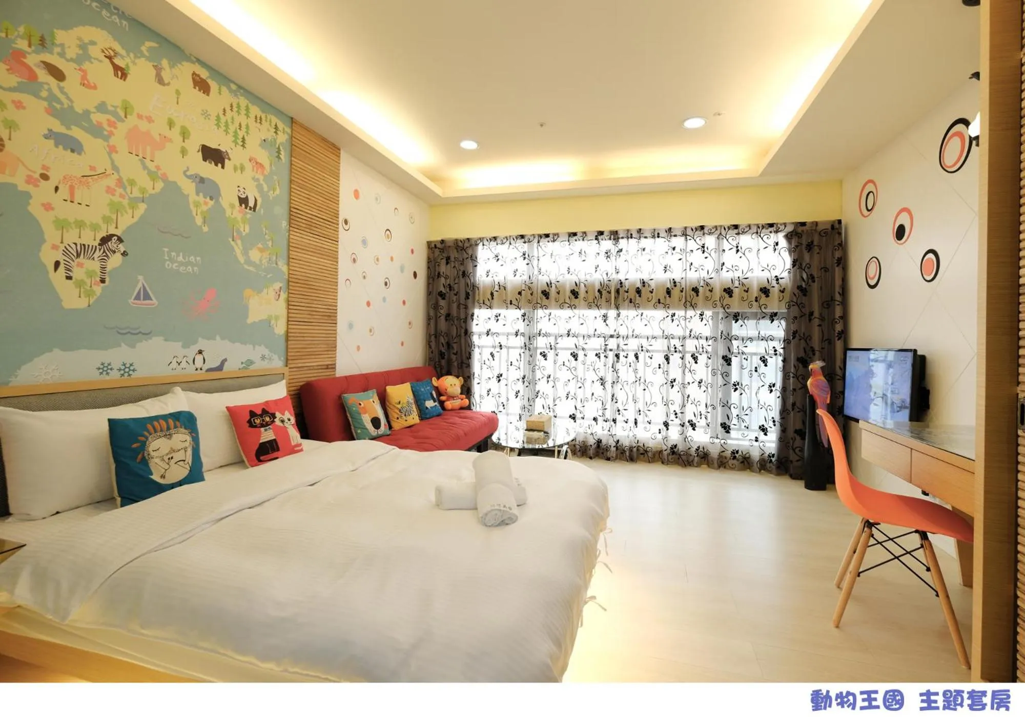 Photo of the whole room, Bed in 85 Asia Hotel