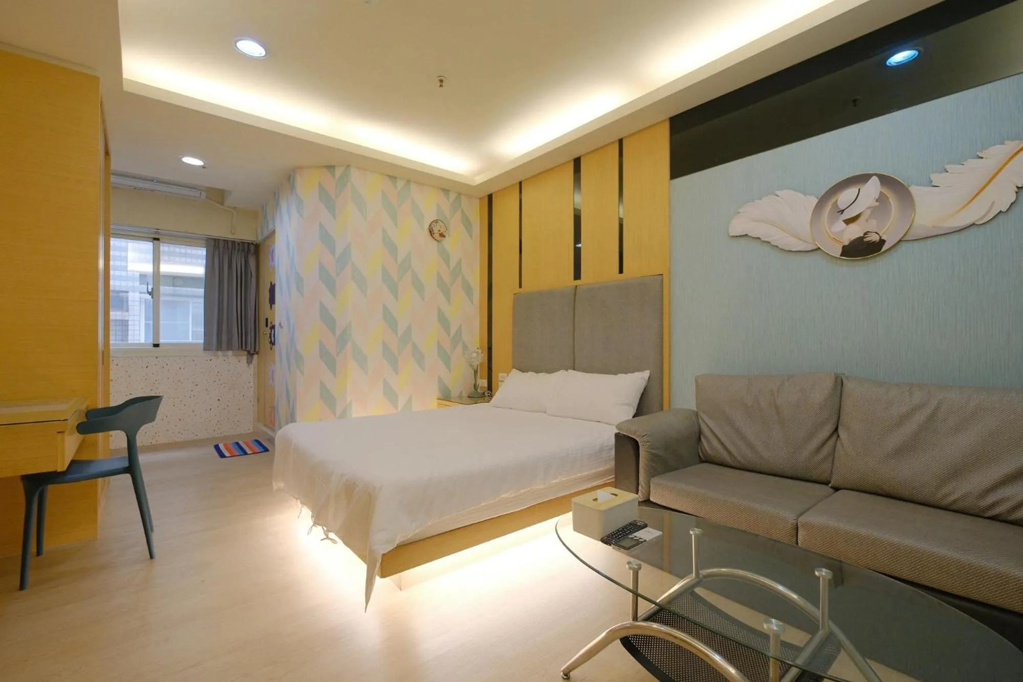 Photo of the whole room, Bed in 85 Asia Hotel