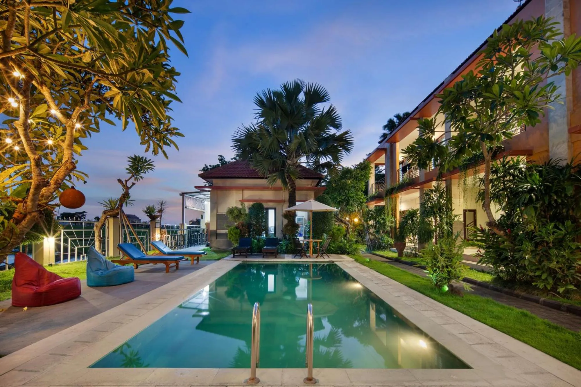 Swimming pool in Canggu Bona Kubu by Kamara