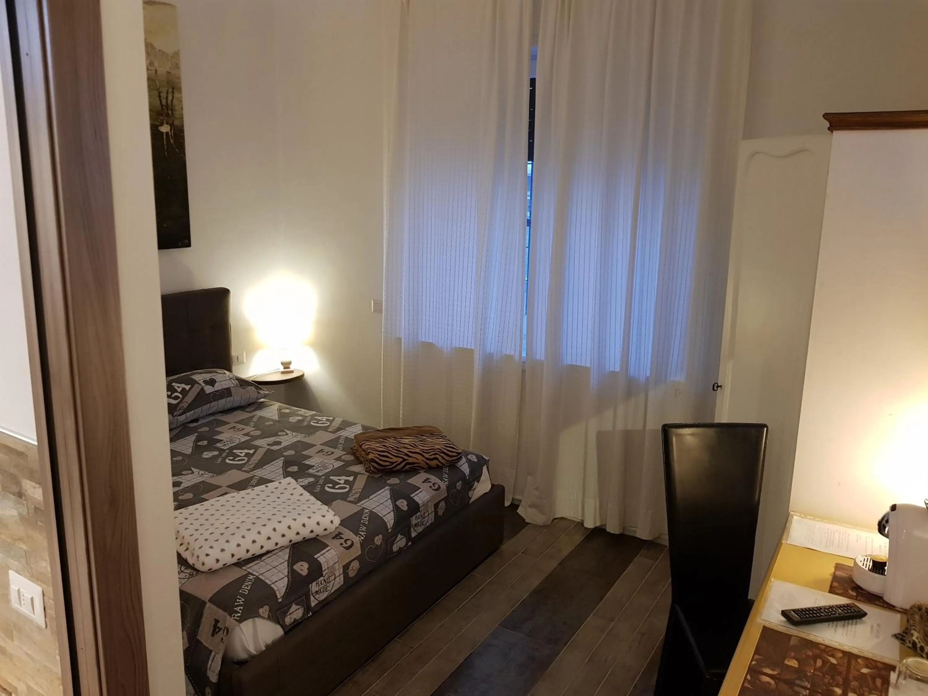 Photo of the whole room, Bed in B&B Sansiromilano