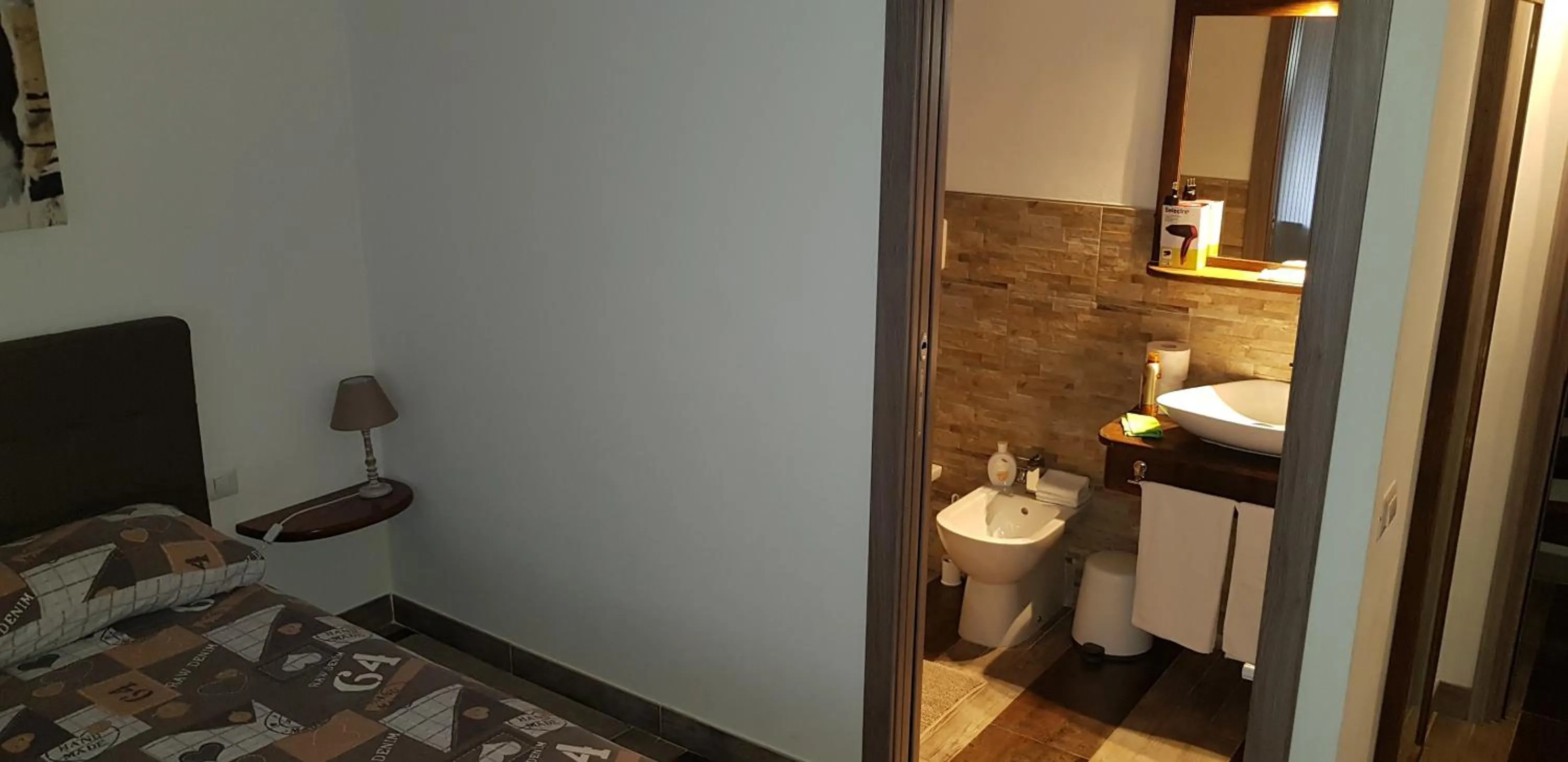 Photo of the whole room, Bed in B&B Sansiromilano