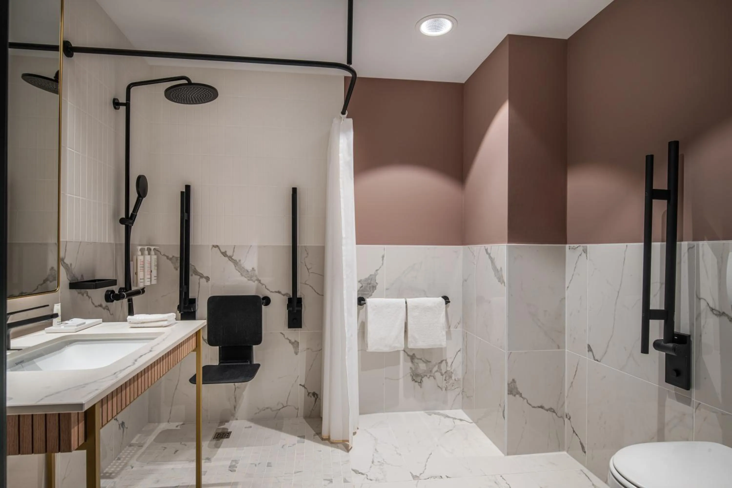 Bathroom in Brussels Marriott Hotel Grand Place