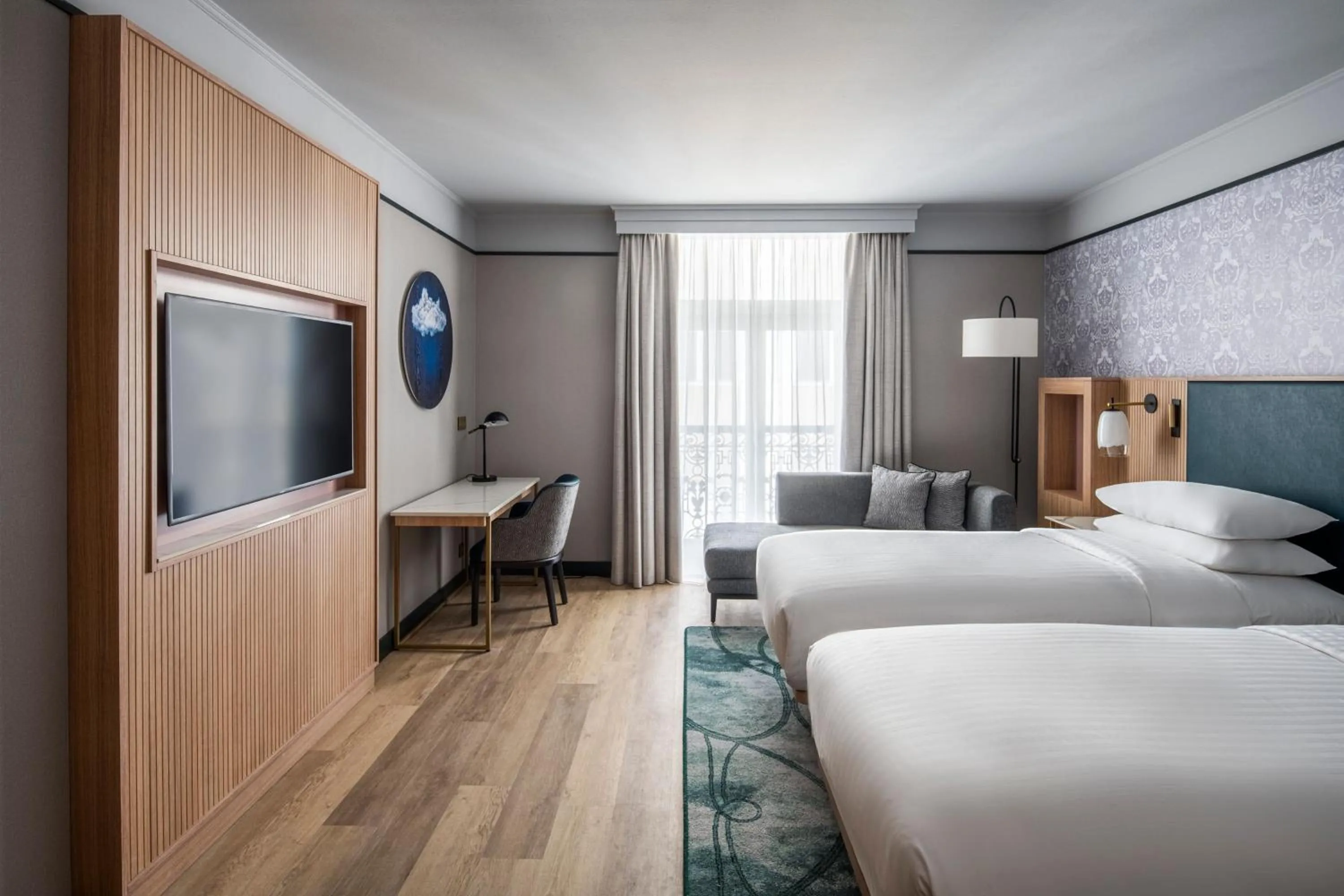 Bedroom, Bed in Brussels Marriott Hotel Grand Place