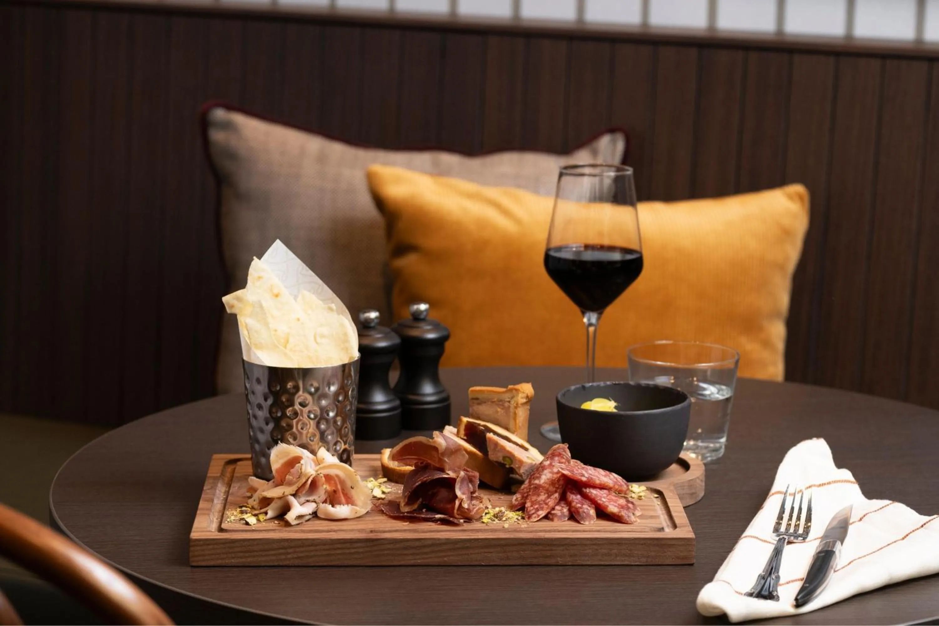 Restaurant/places to eat in Brussels Marriott Hotel Grand Place