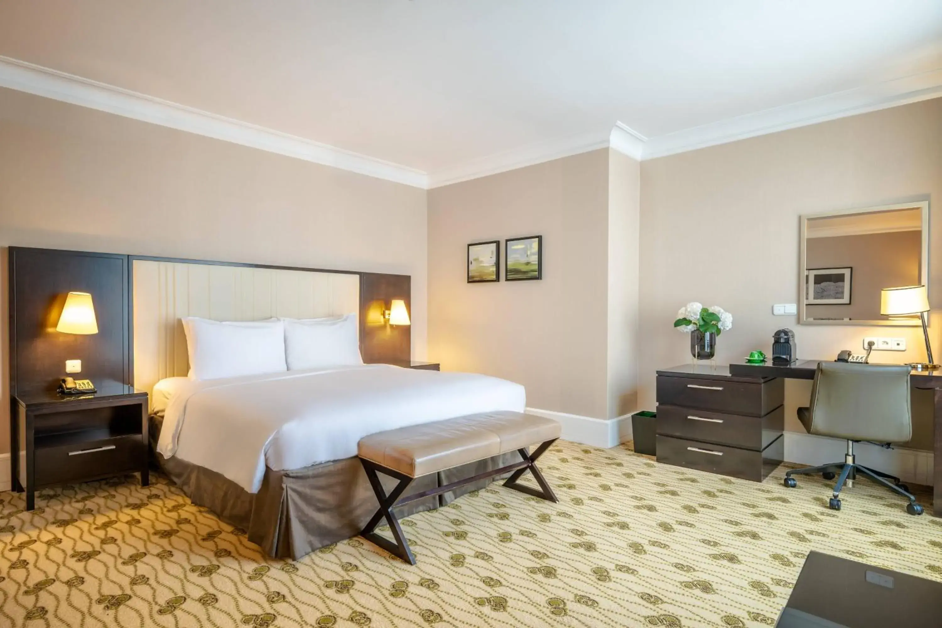 Executive King Suite, Club Lounge Access in Renaissance Brussels Hotel Executive King Suite, Club Lounge Access in Renaissance Brussels Hotel