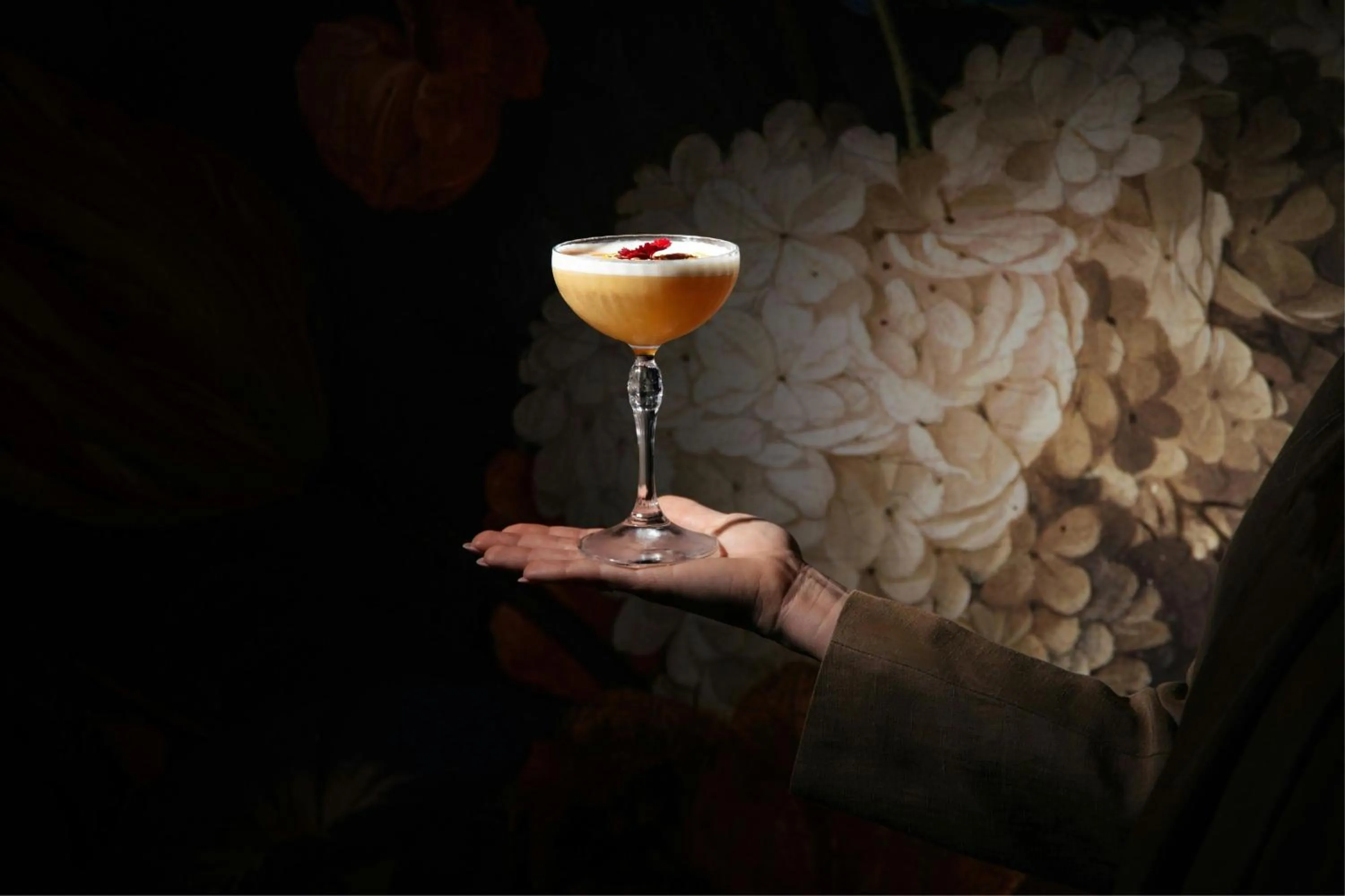 Lounge or bar in Renaissance Brussels Hotel