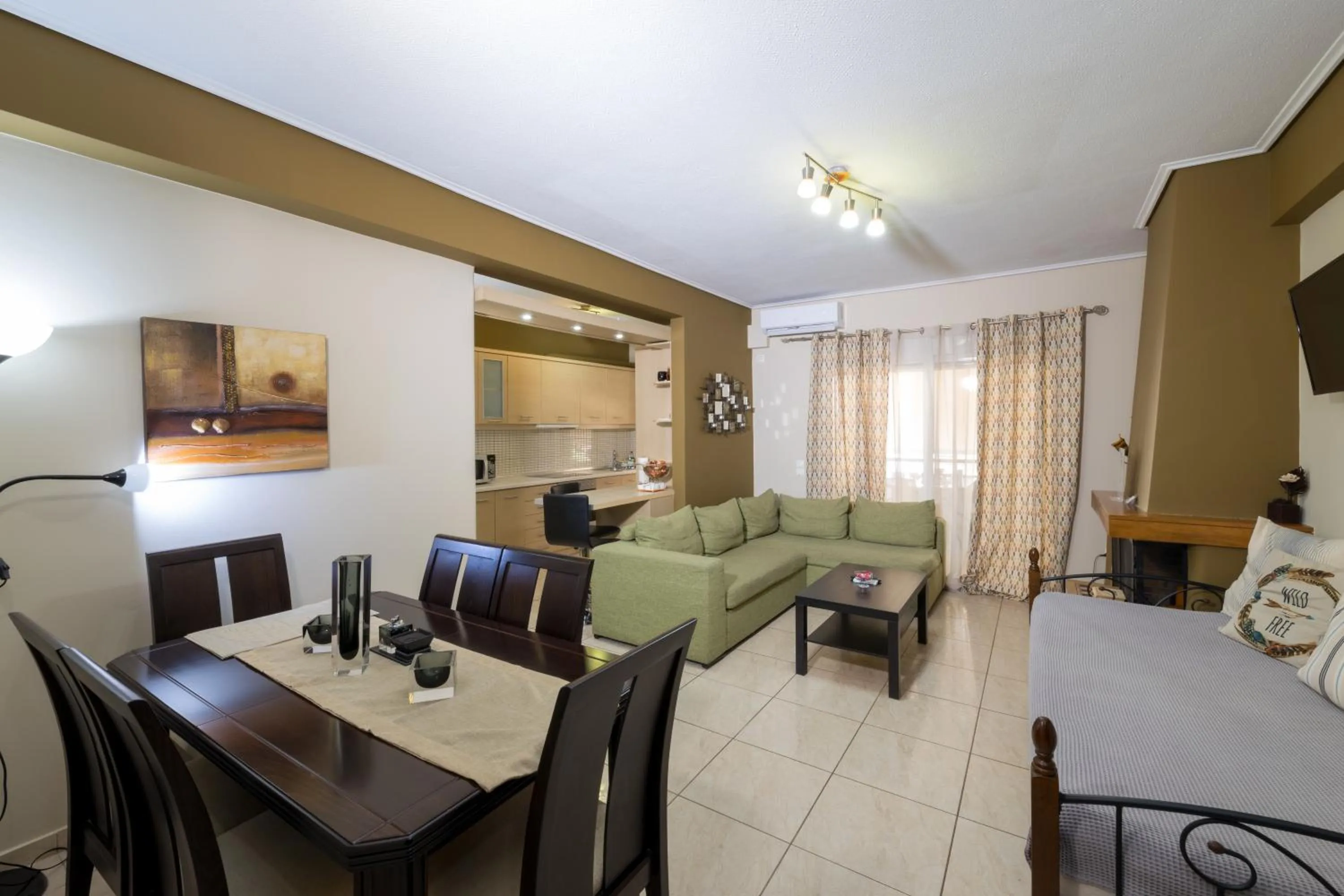 Living room in A&J Apartments or Rooms athens airport