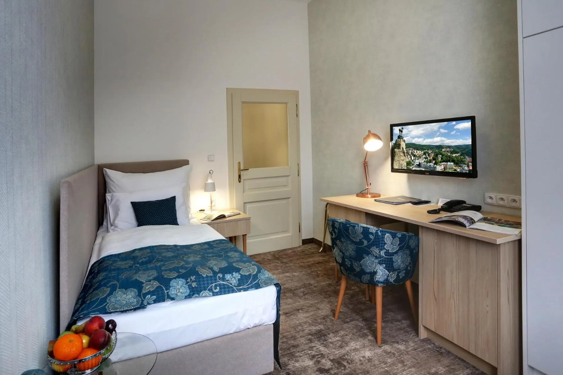 TV and multimedia, Bed in ASTORIA Hotel & Medical Spa