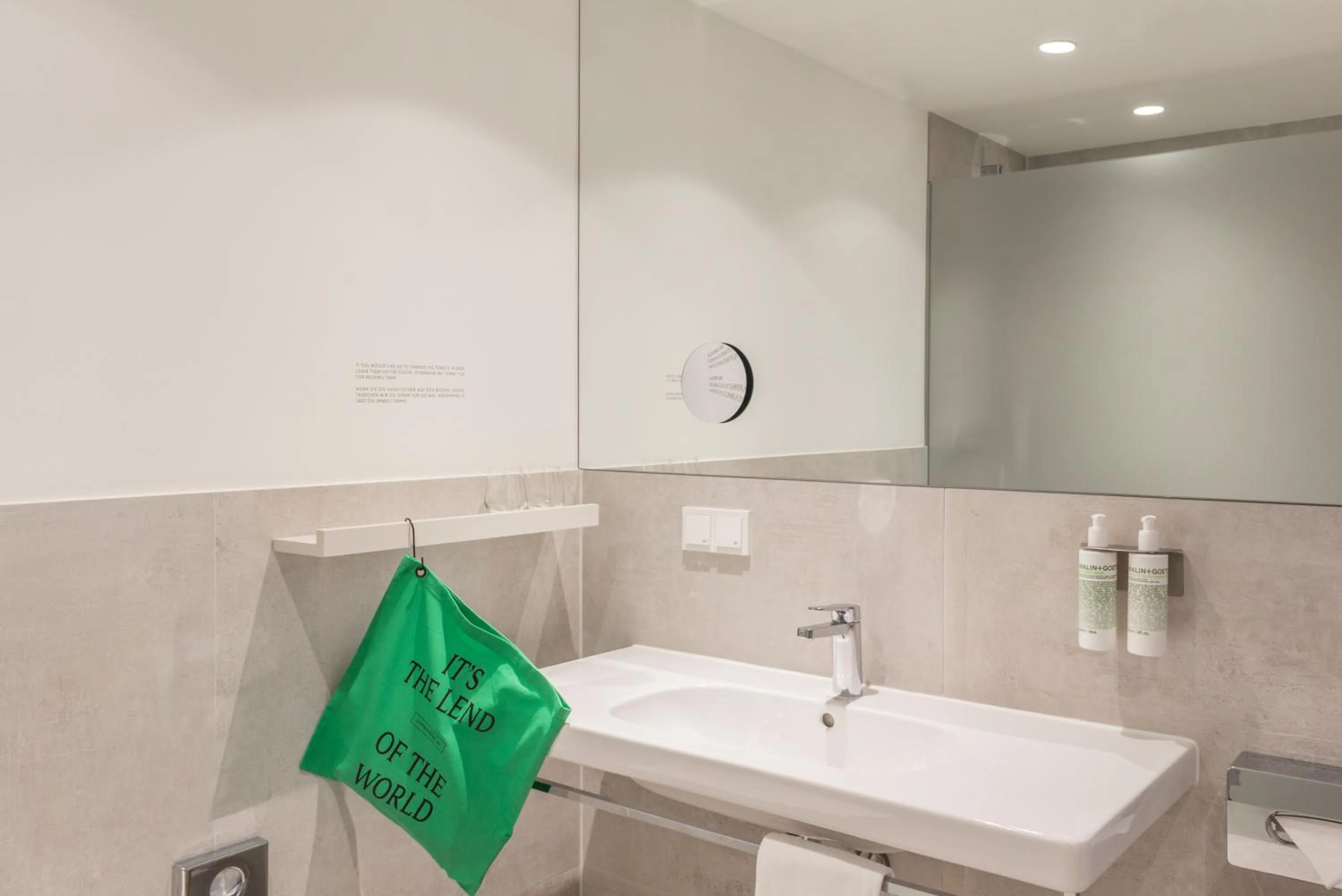 Bathroom in Lendhotel