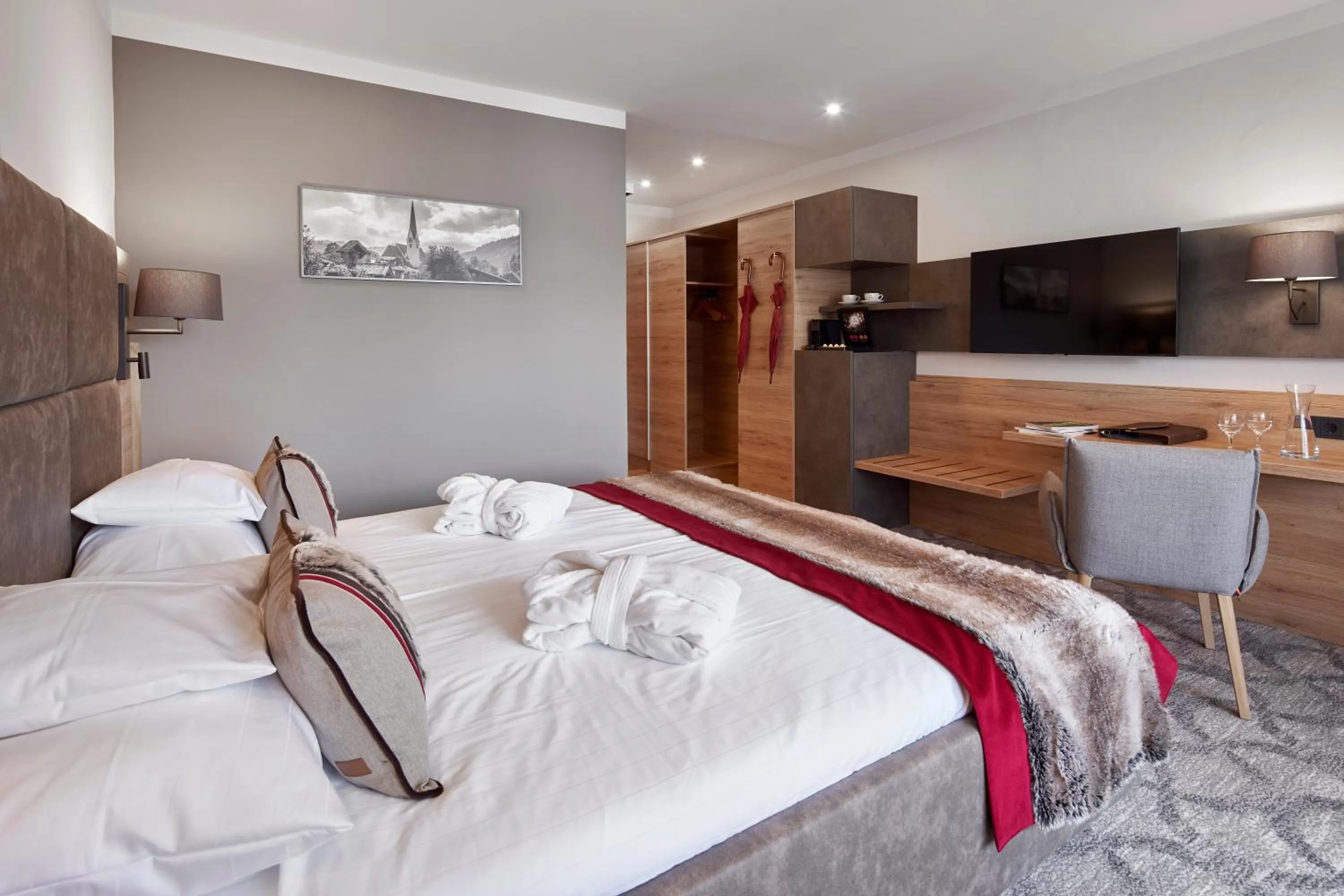 Photo of the whole room, Bed in Hotel Alpenhof