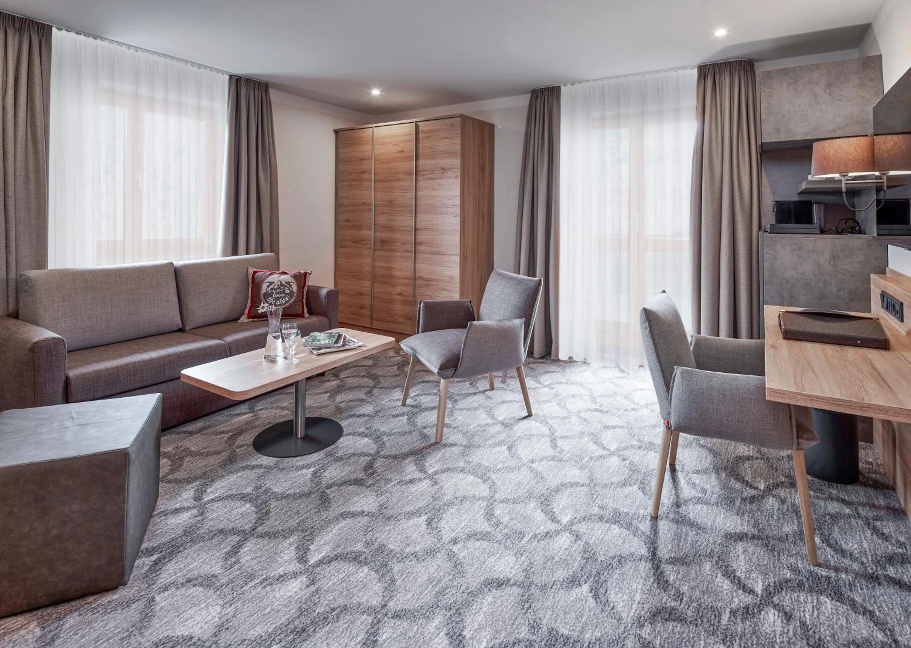 Photo of the whole room in Hotel Alpenhof