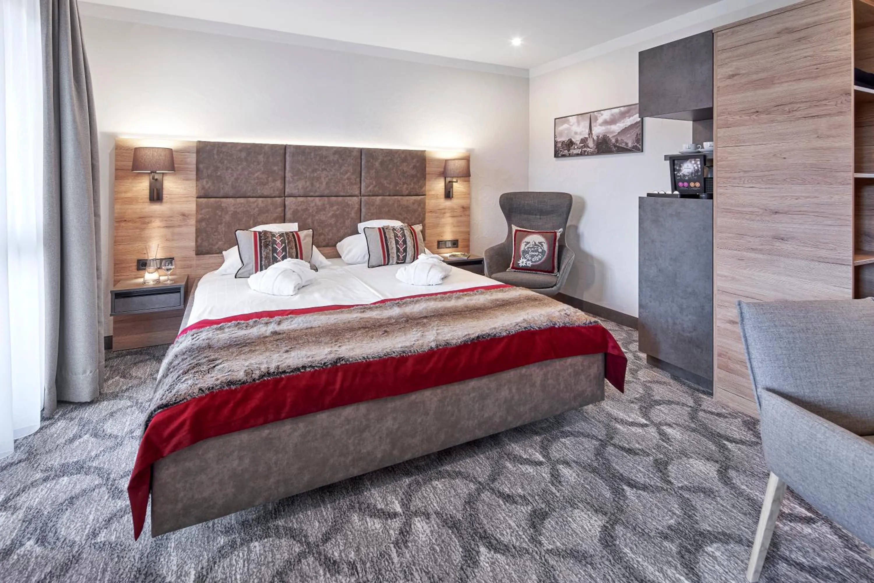 Photo of the whole room, Bed in Hotel Alpenhof