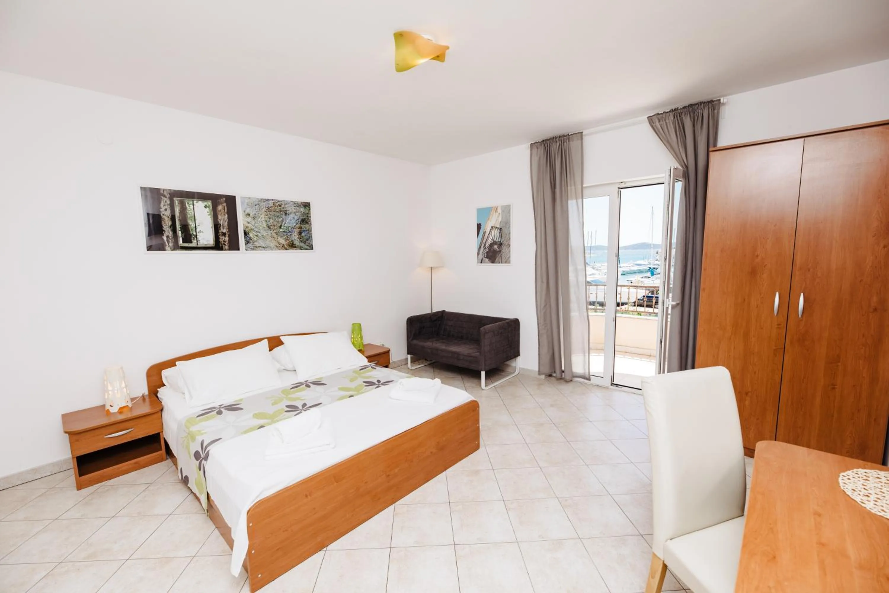 Photo of the whole room in Villa Diana