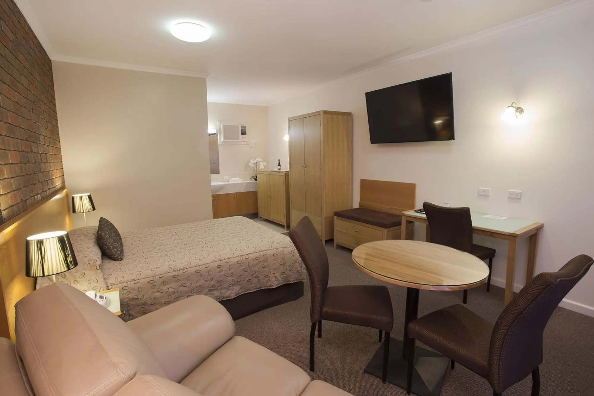 Bed in Horsham Country City Motor Inn