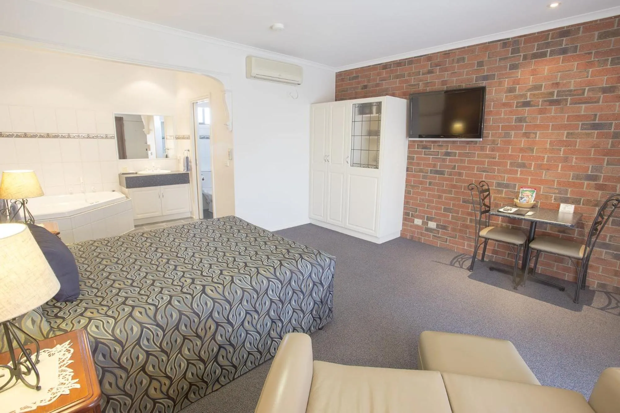 Bed in Horsham Country City Motor Inn