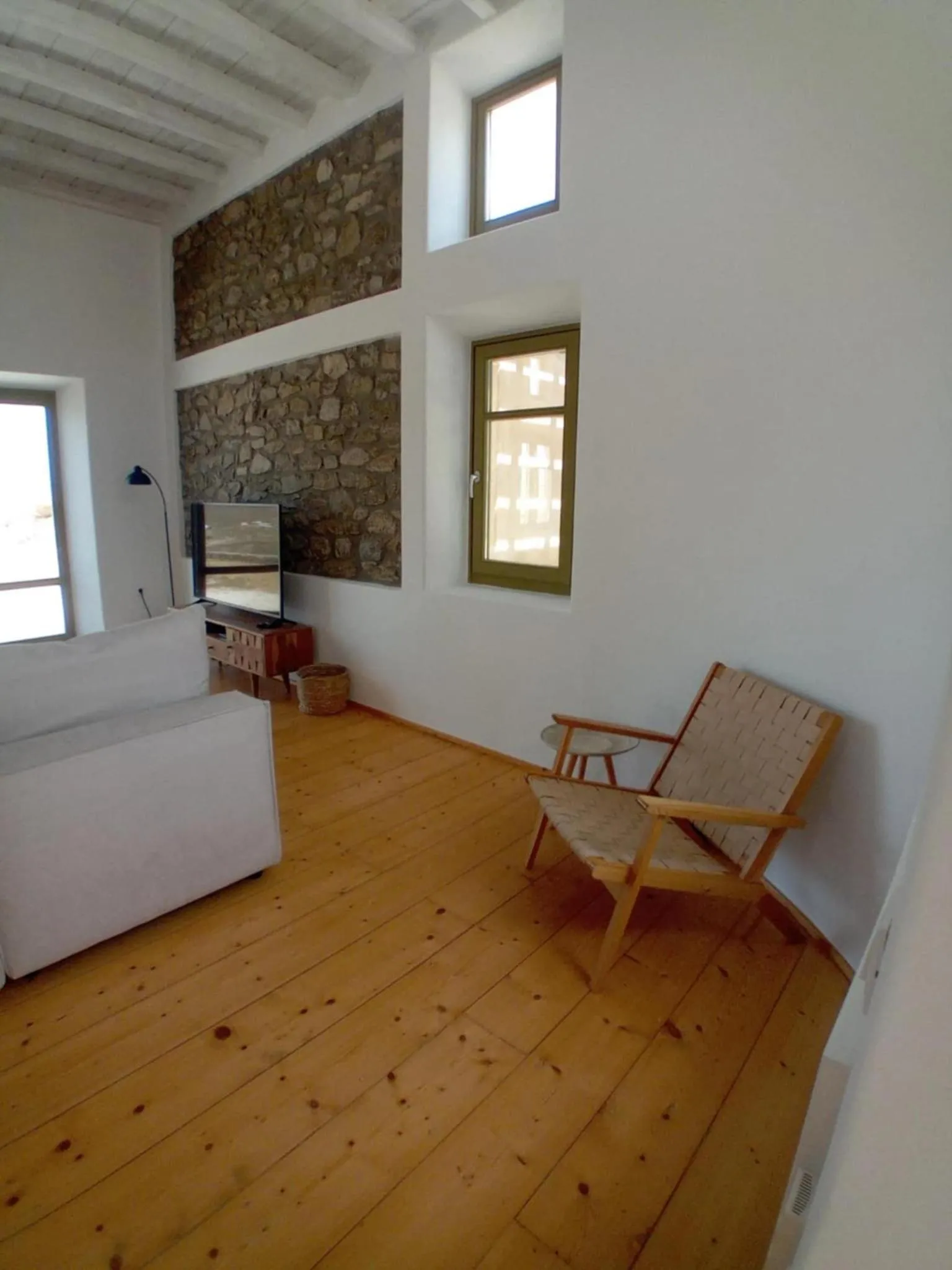 Aviola Mykonos