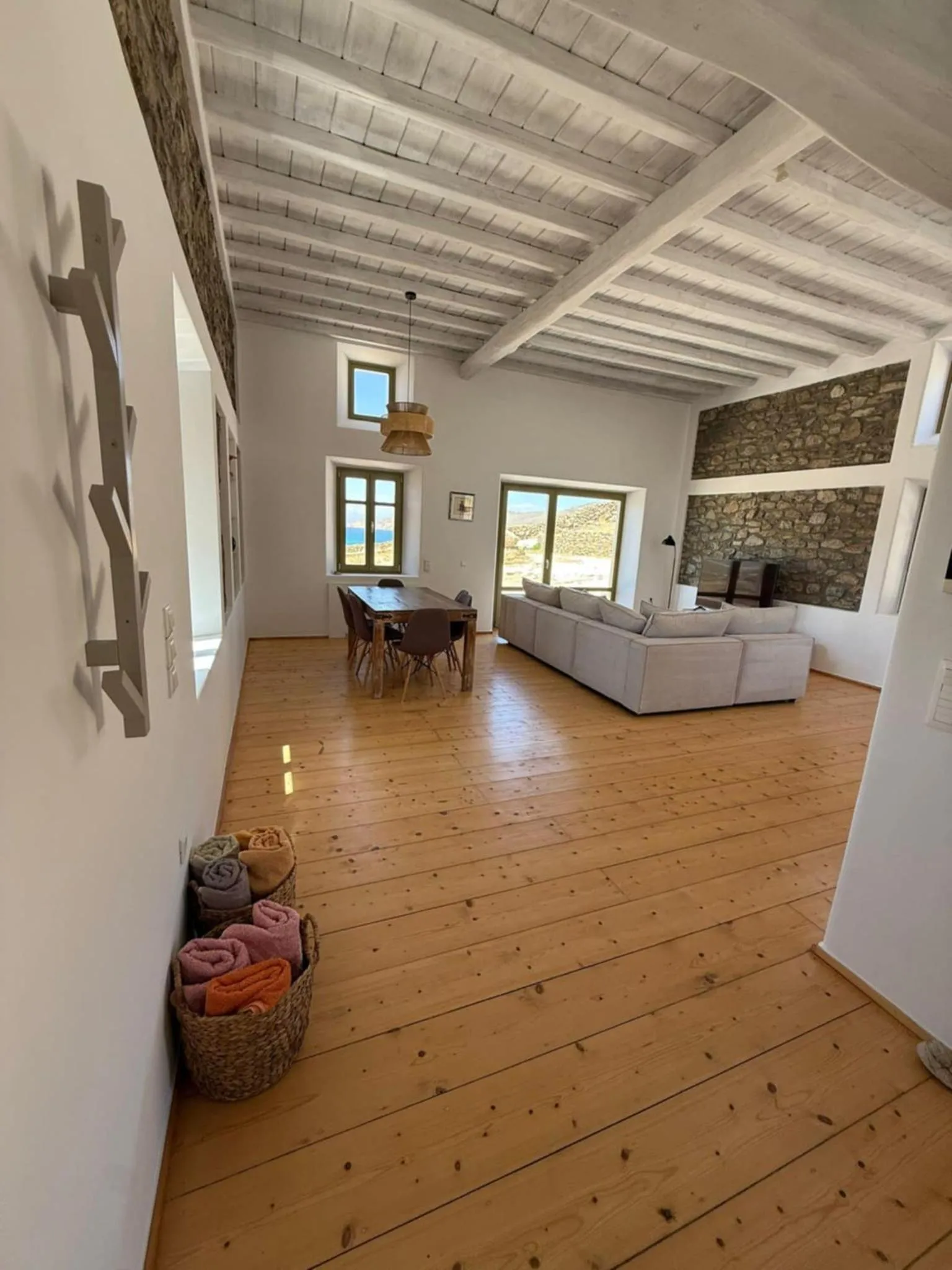 Aviola Mykonos