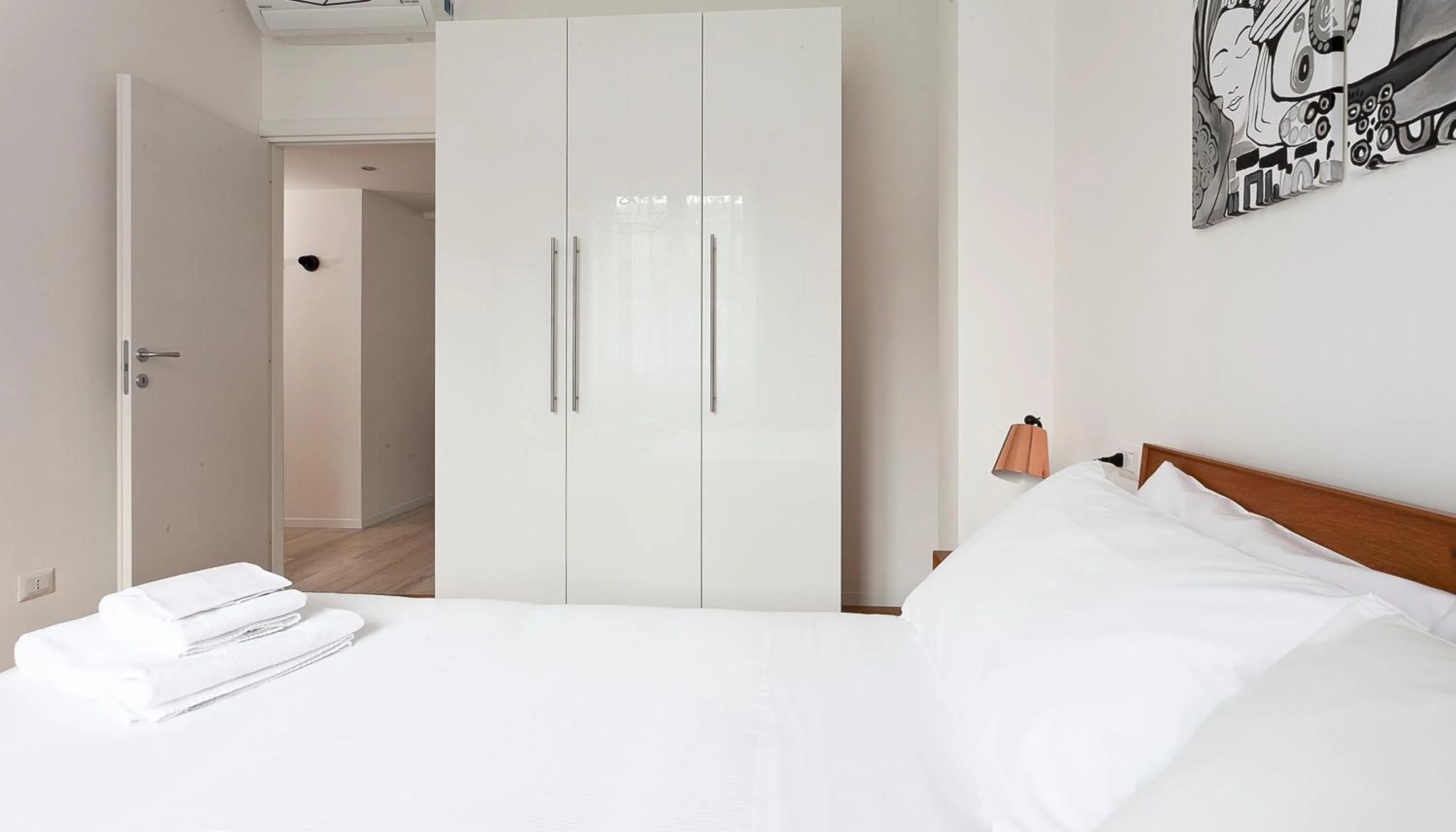 Bedroom, Bed in Italianway-Scarlatti