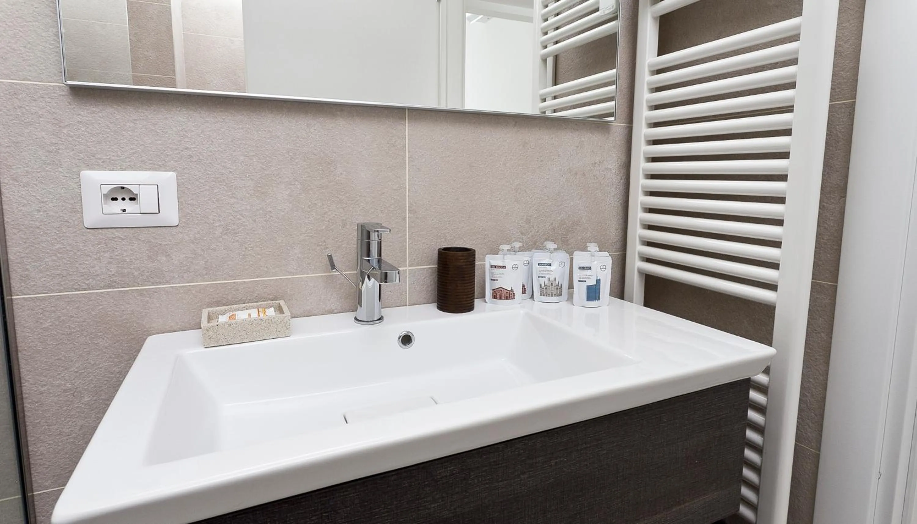 Bathroom in Italianway-Scarlatti