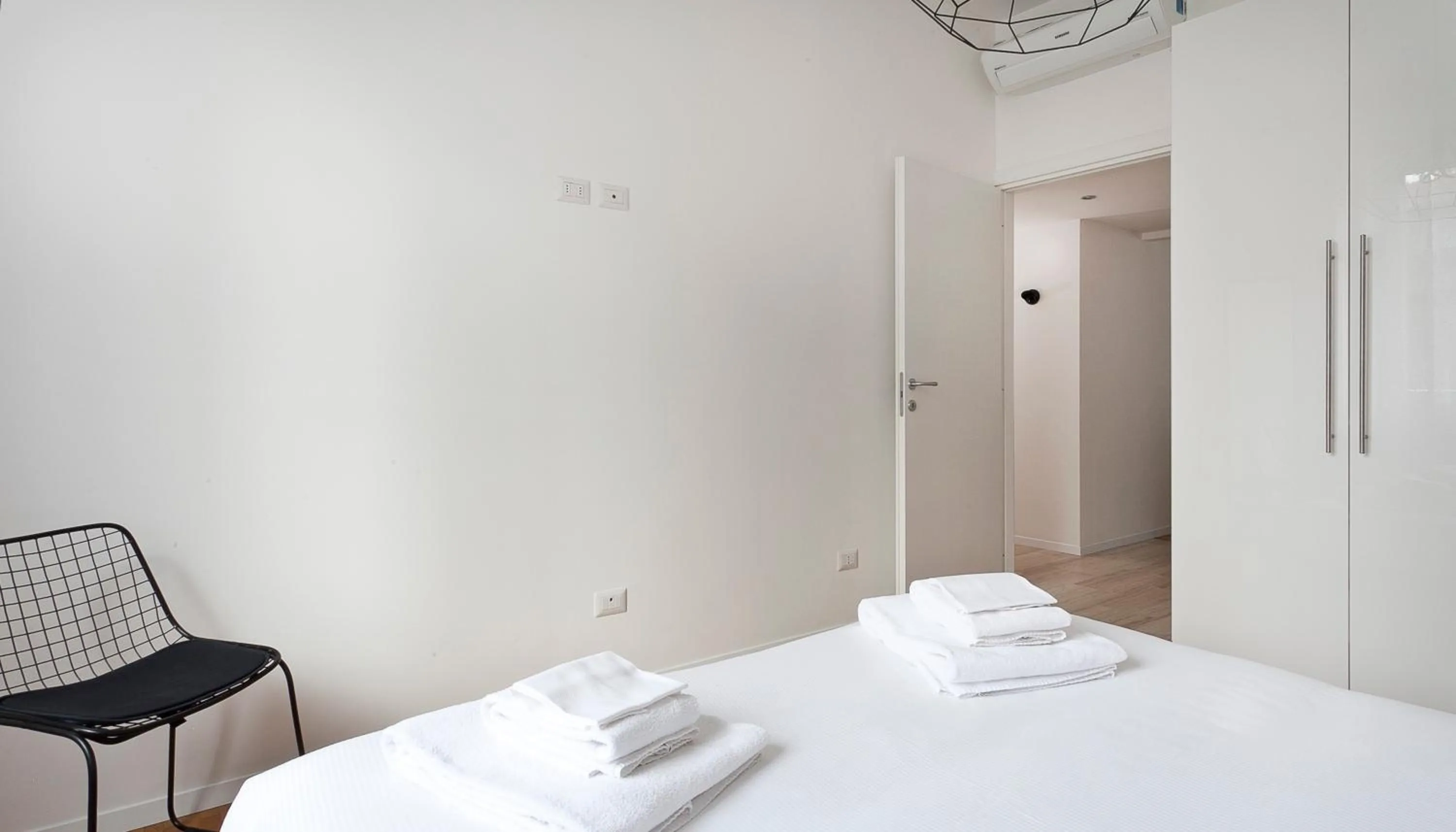 Bedroom, Bed in Italianway-Scarlatti