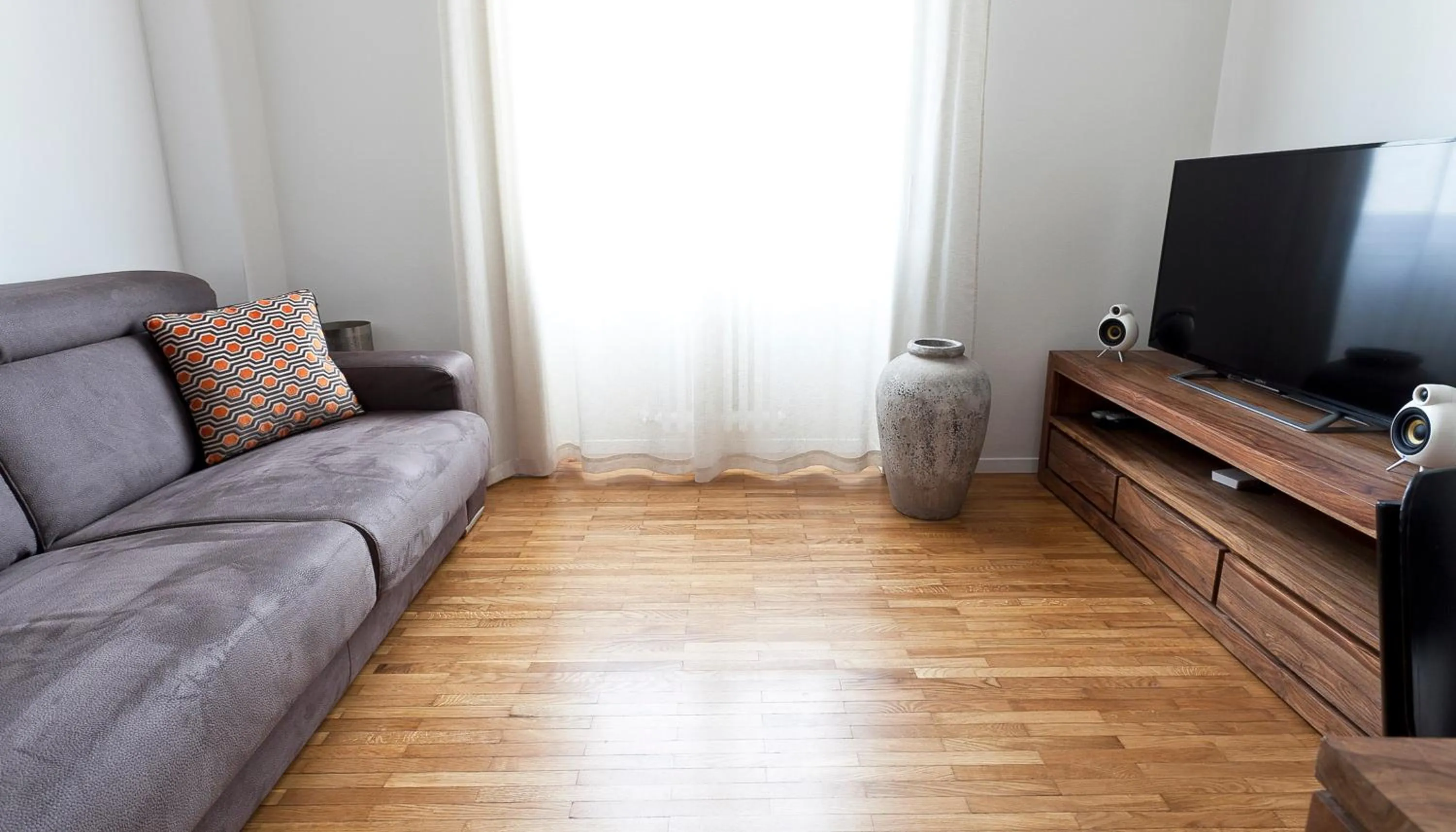 TV and multimedia in Italianway-Scarlatti