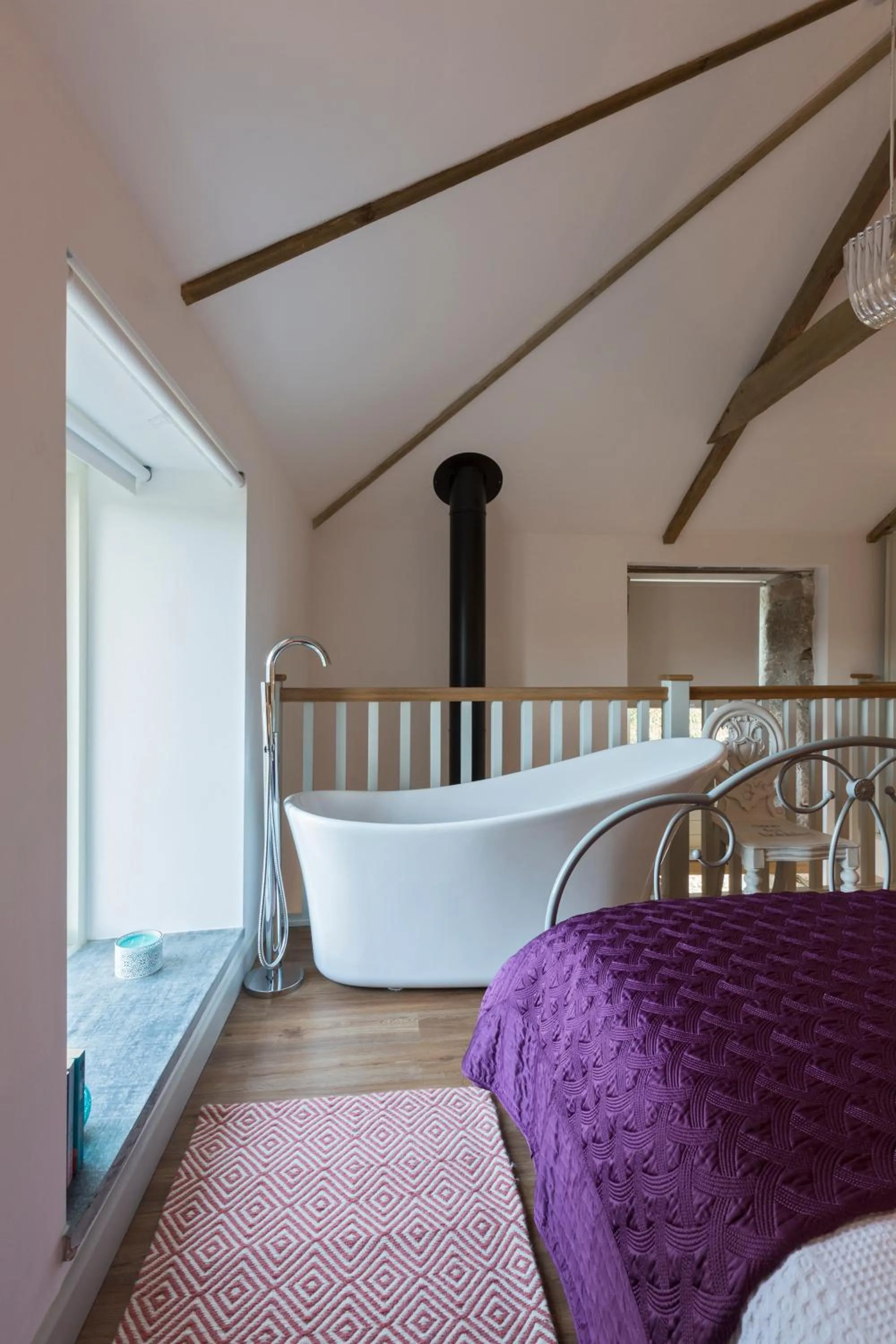Bedroom, Bed in Red River Stables - Peaceful, beautiful grounds, swimming pool, central location for West Cornwall