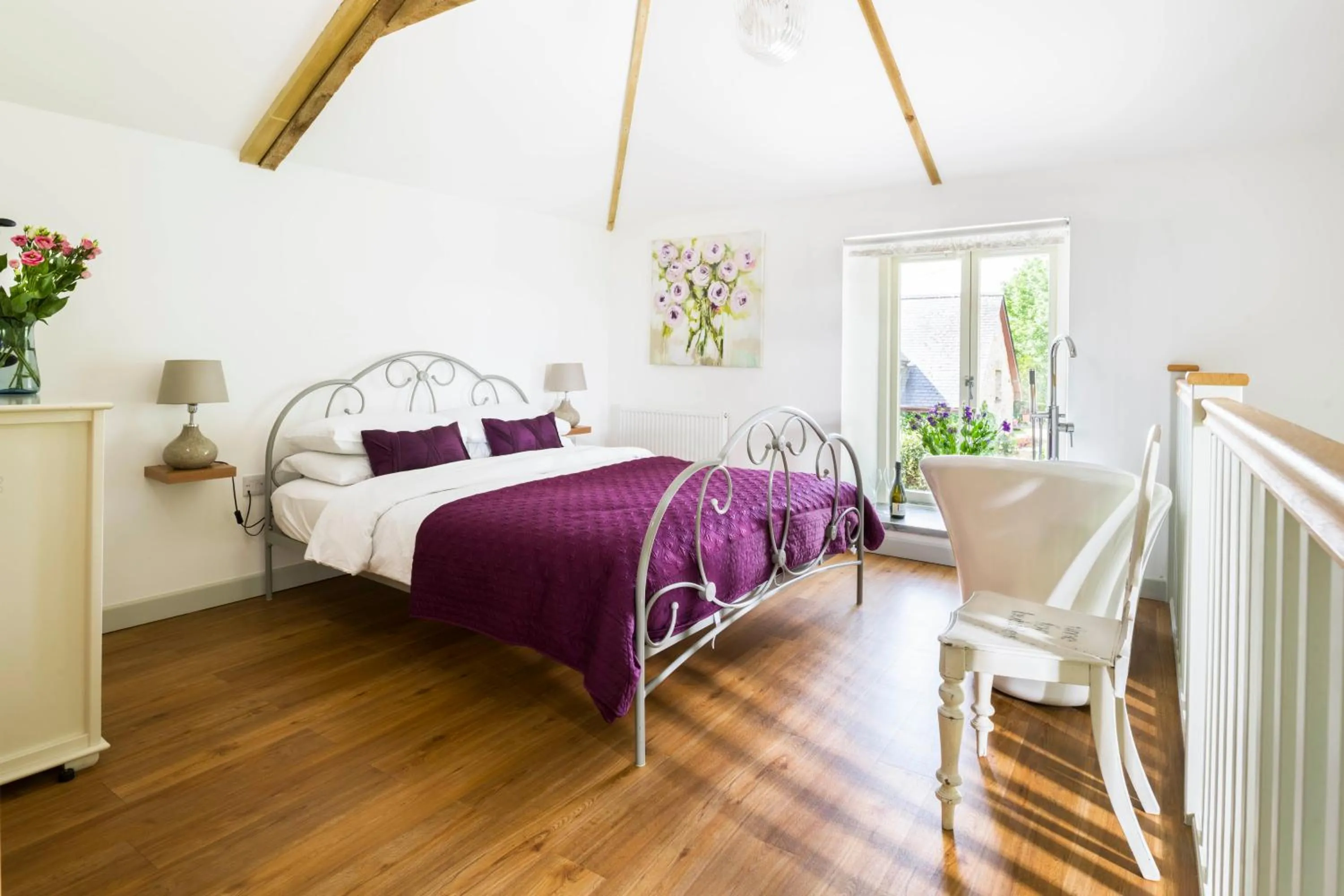 Decorative detail, Bed in Red River Stables - Peaceful, beautiful grounds, swimming pool, central location for West Cornwall