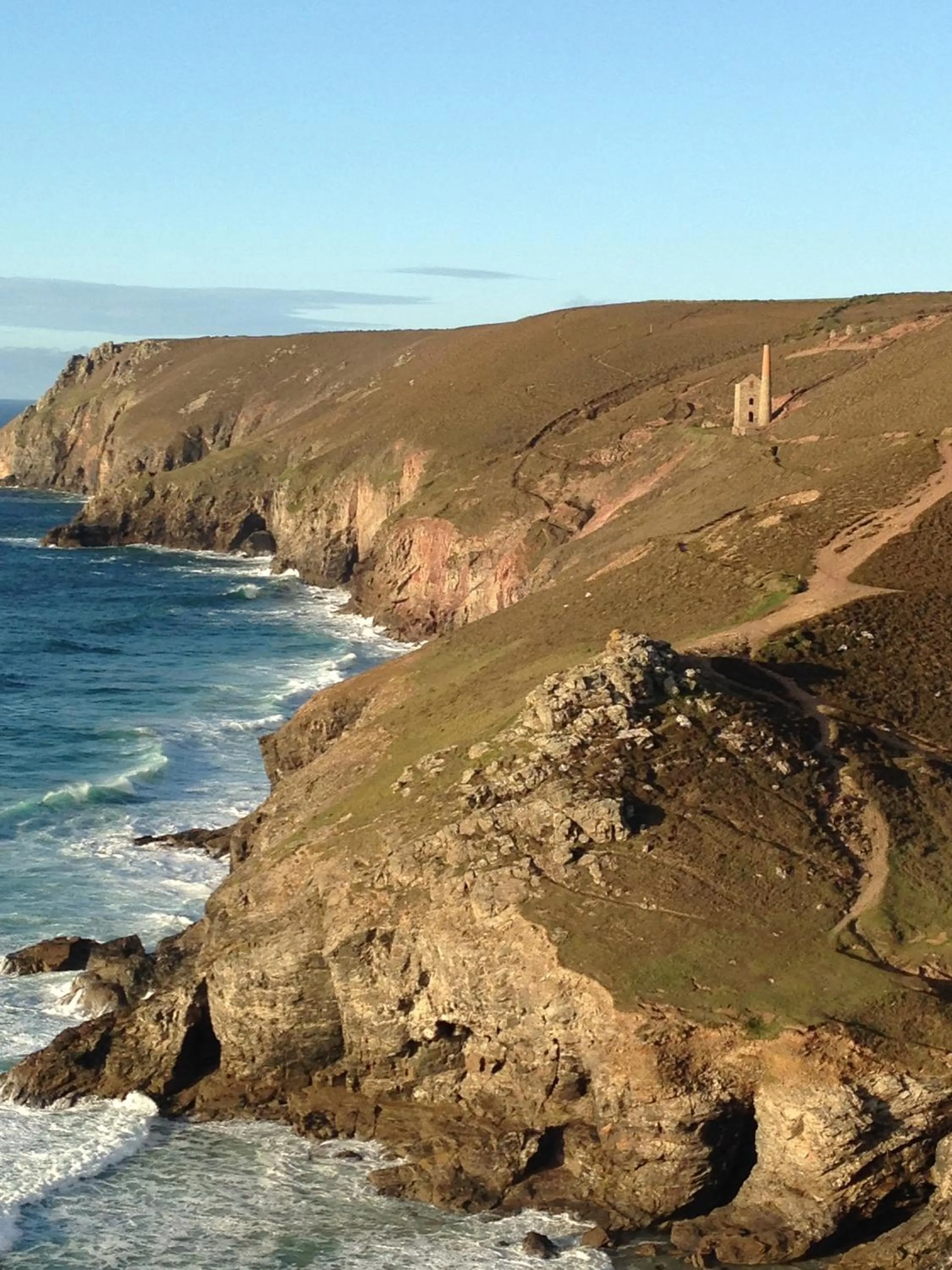 Property building in Red River Stables - Peaceful, beautiful grounds, swimming pool, central location for West Cornwall