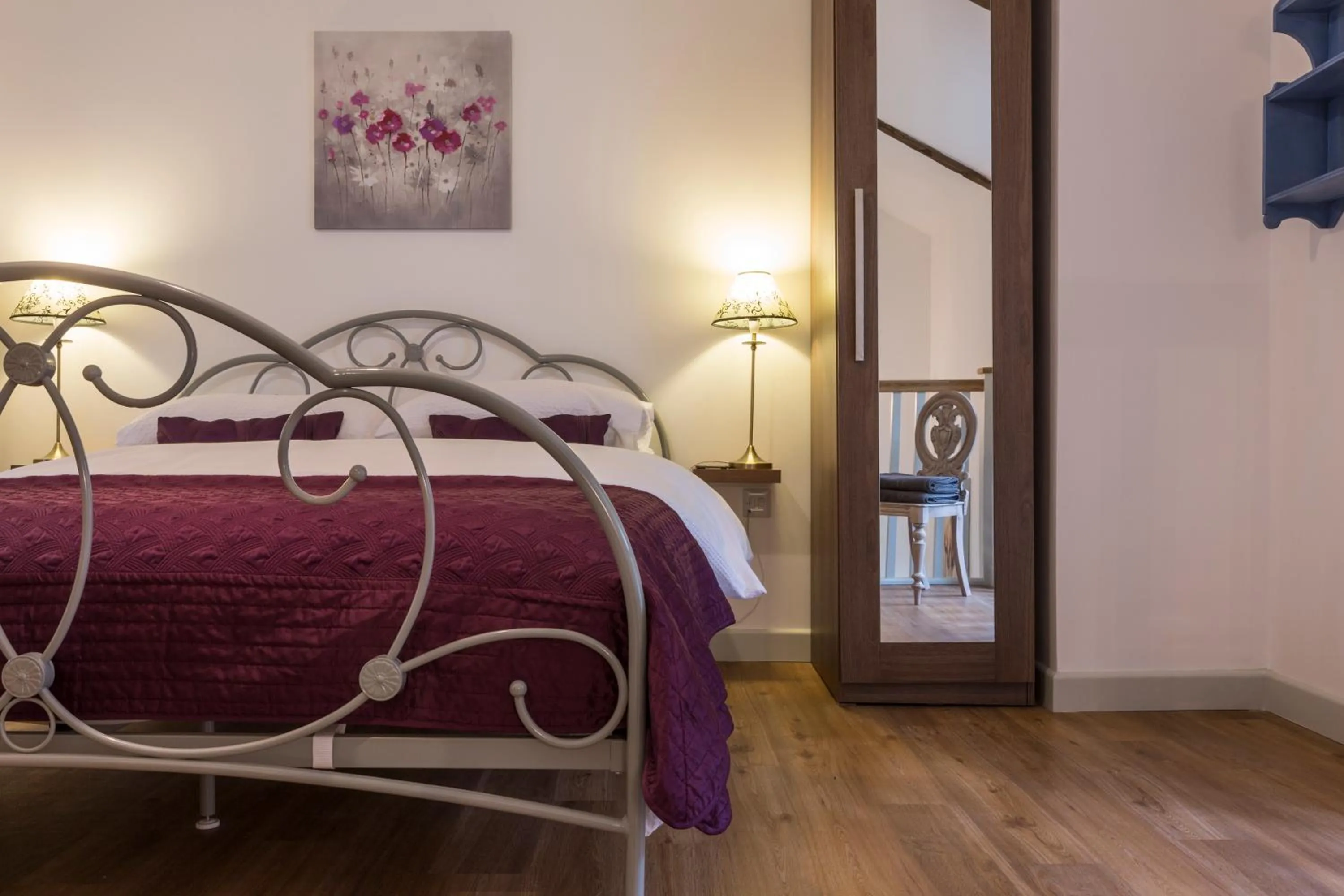 Bedroom, Bed in Red River Stables - Peaceful, beautiful grounds, swimming pool, central location for West Cornwall