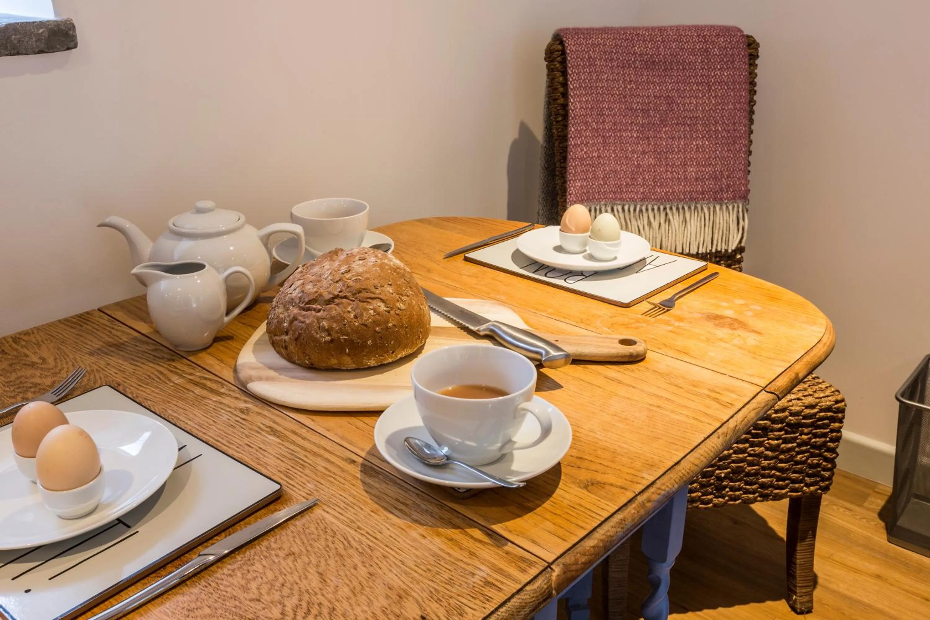 Dining area in Red River Stables - Peaceful, beautiful grounds, swimming pool, central location for West Cornwall