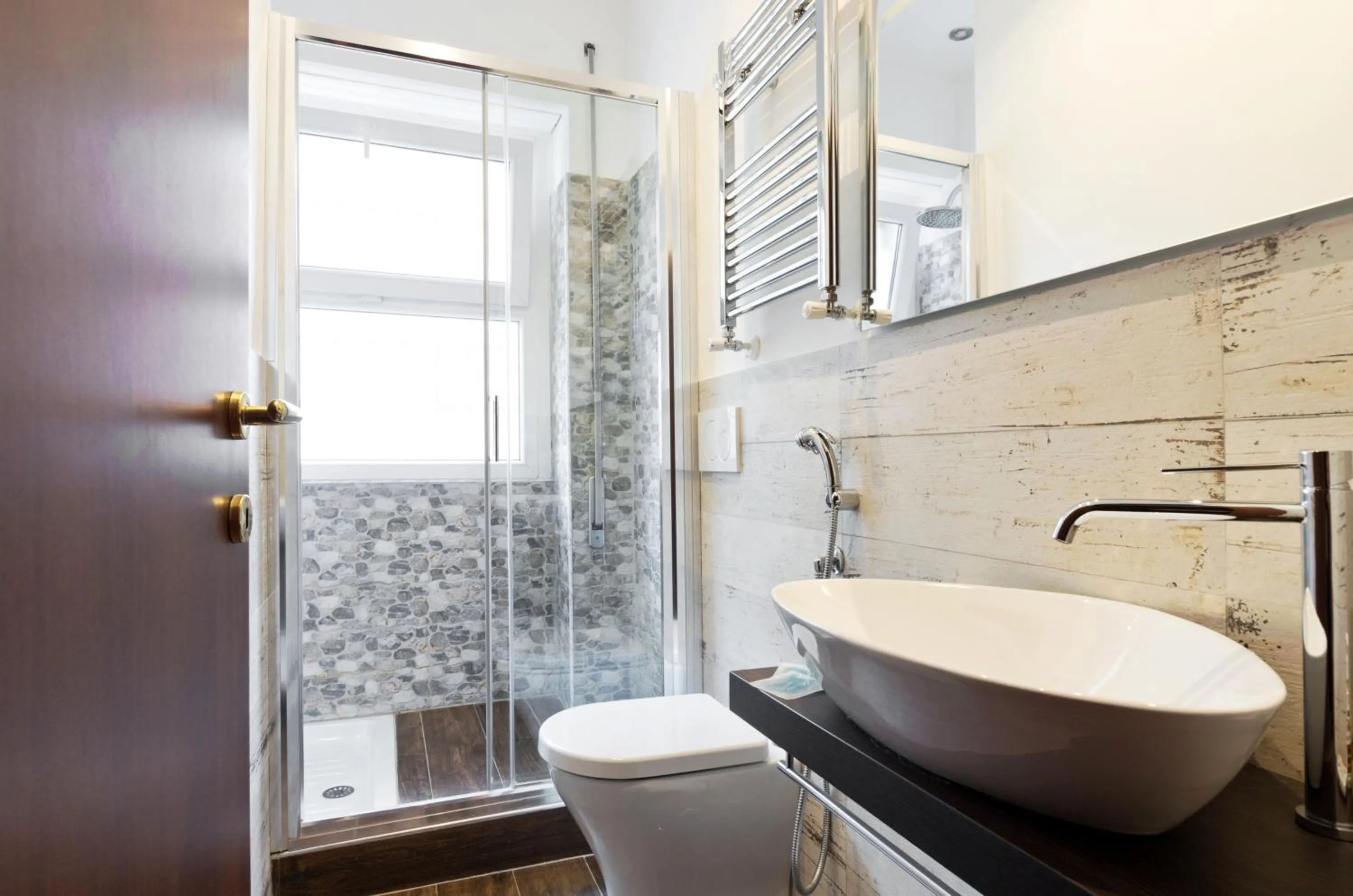 Bathroom in Vatican QG Rooms