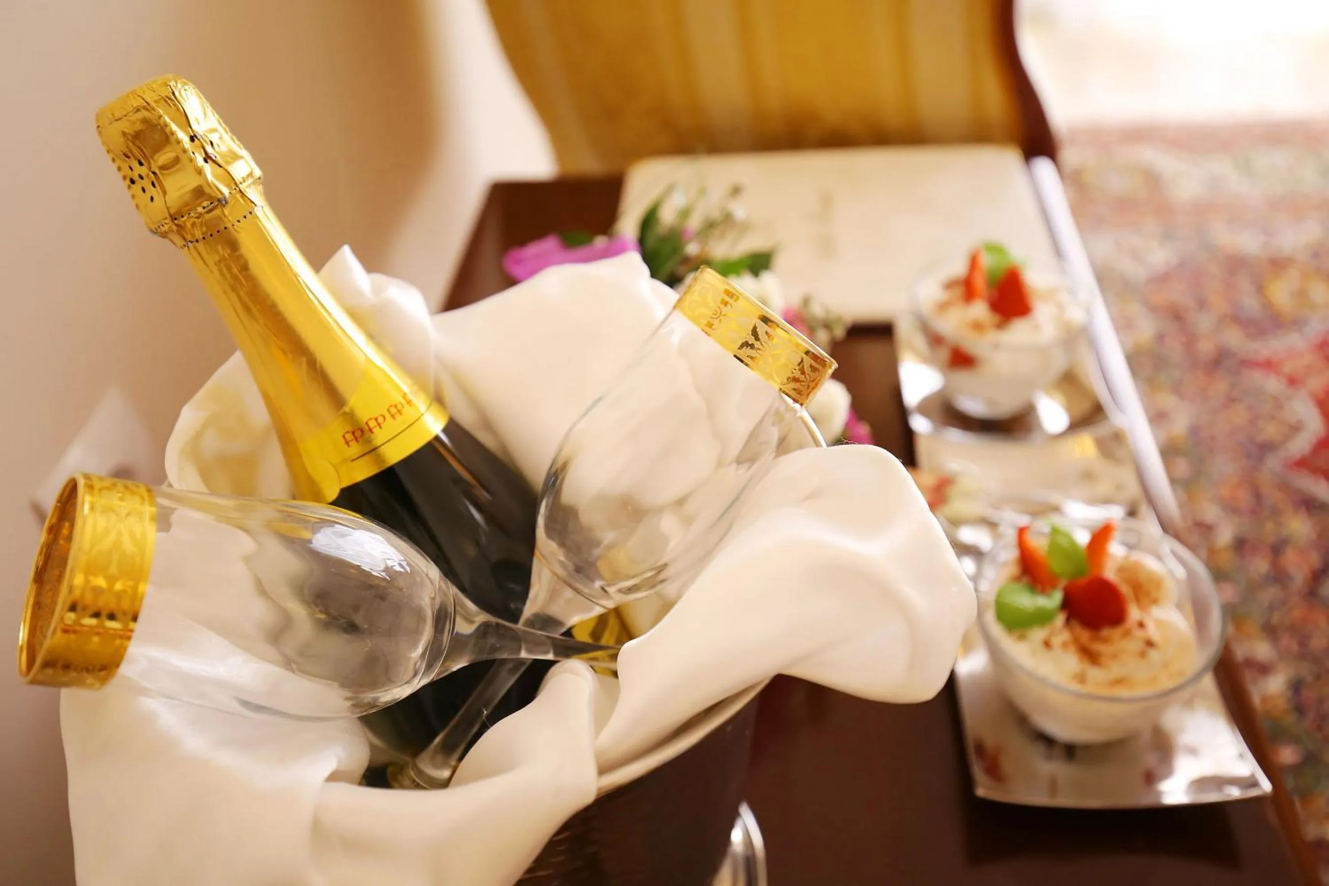 Food and drinks in Villa Triana-Adults Only