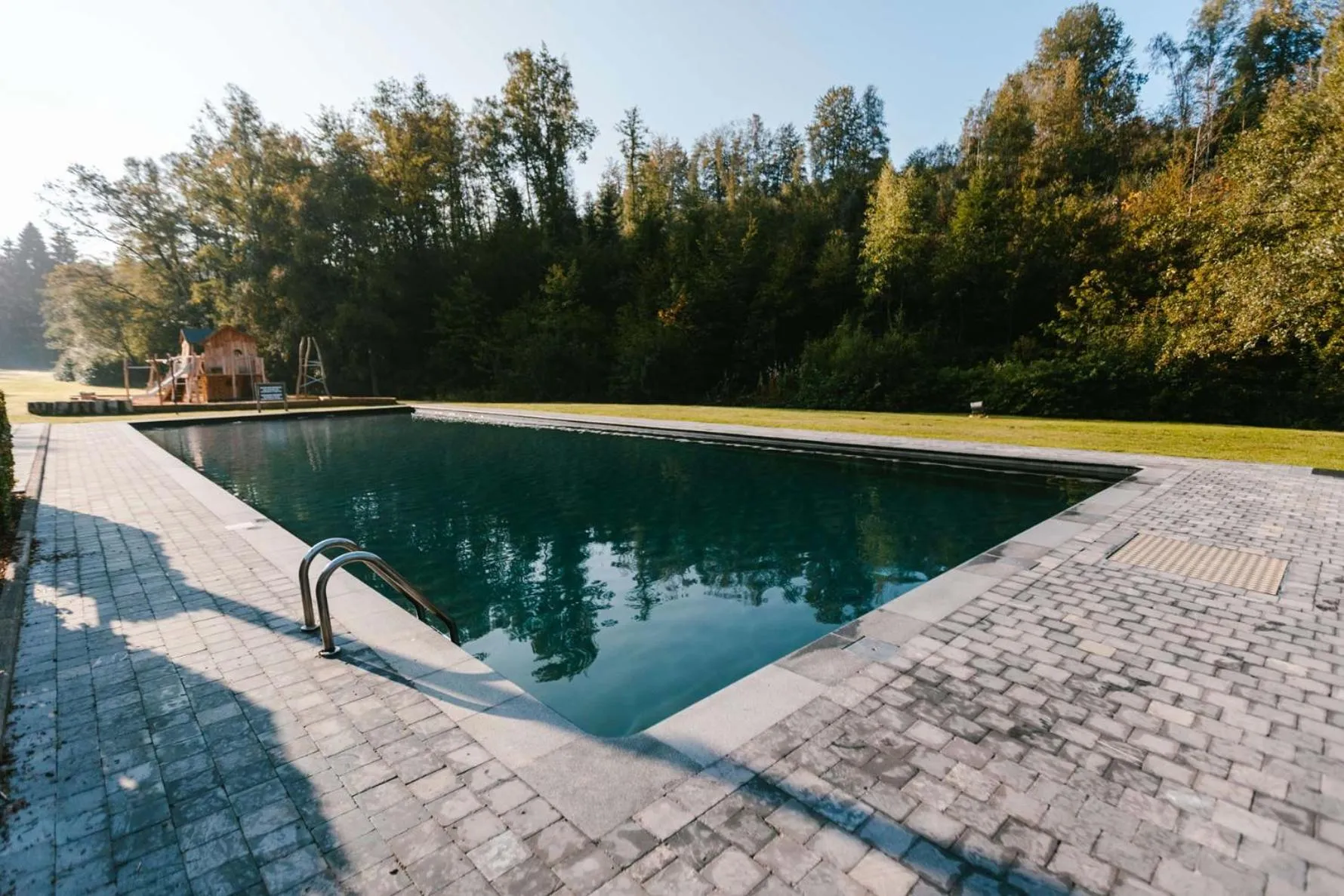 Swimming pool in Hotel Le Val D'arimont