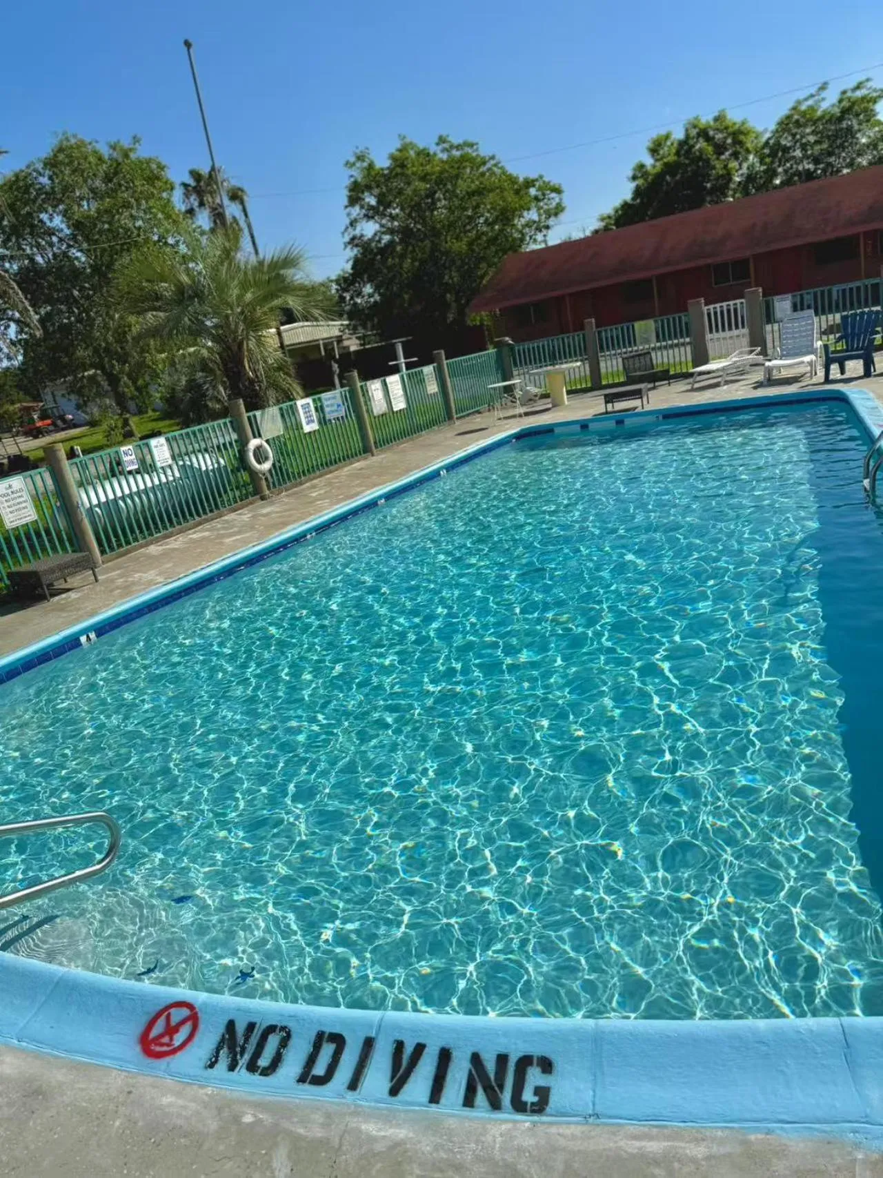 Swimming pool in Gulfway Motel and Restaurant