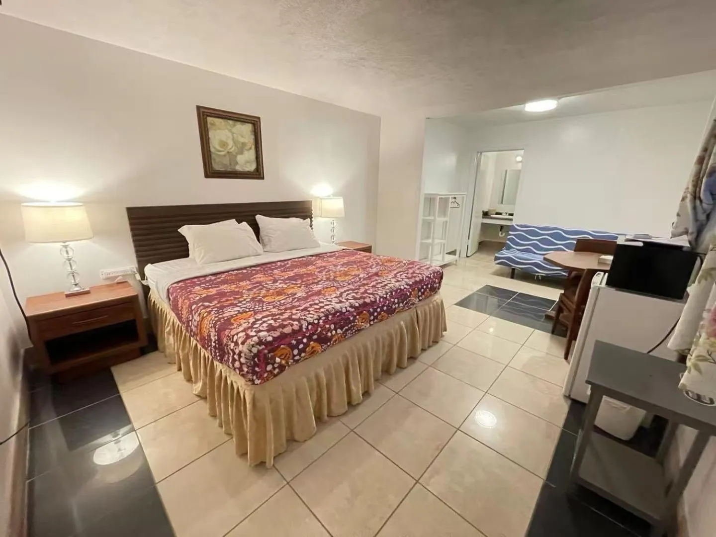 Photo of the whole room, Bed in Gulfway Motel and Restaurant