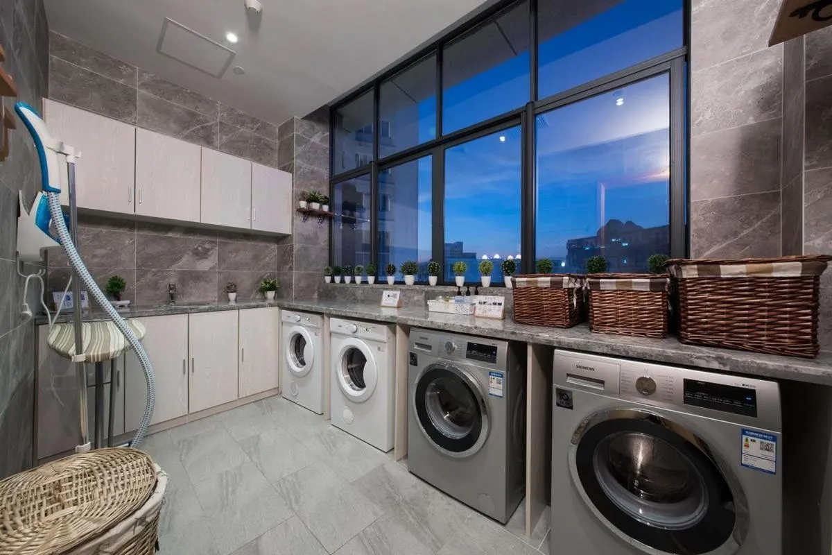 Ningbo Tianyi Square Atour Hotel