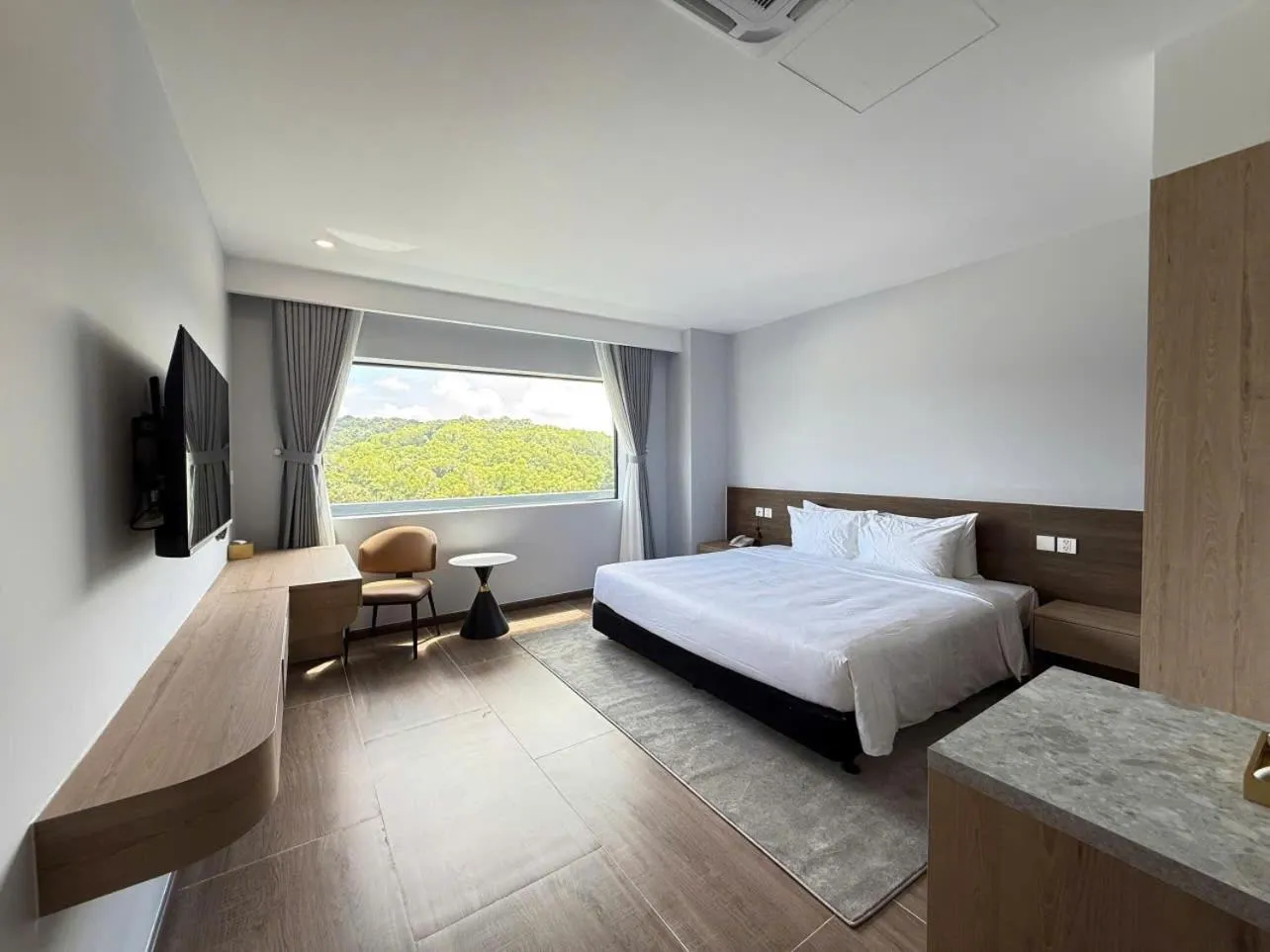 Bed in Amarin Resort & Spa Phu Quoc