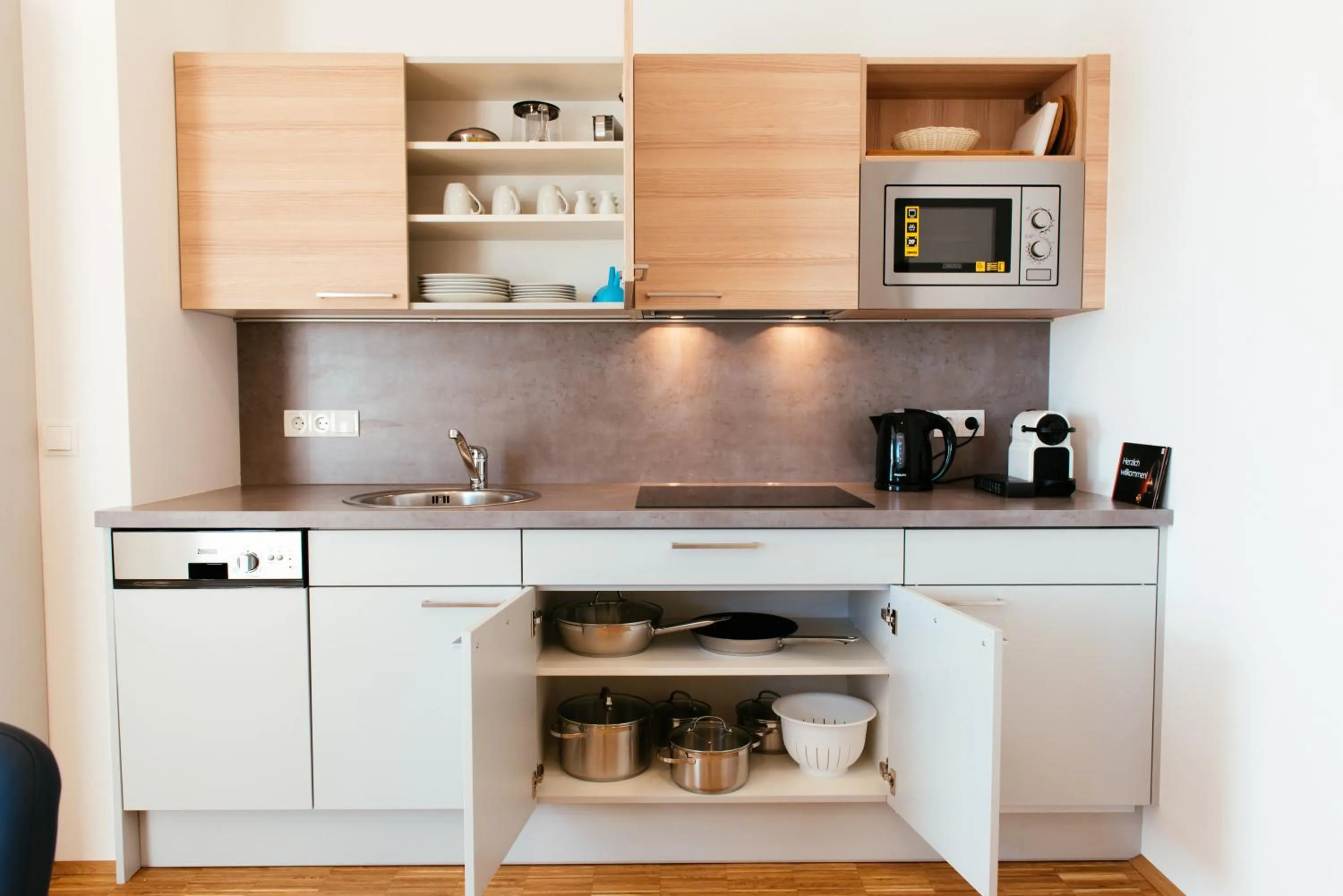 Photo of the whole room in Aparthotel Heuberger