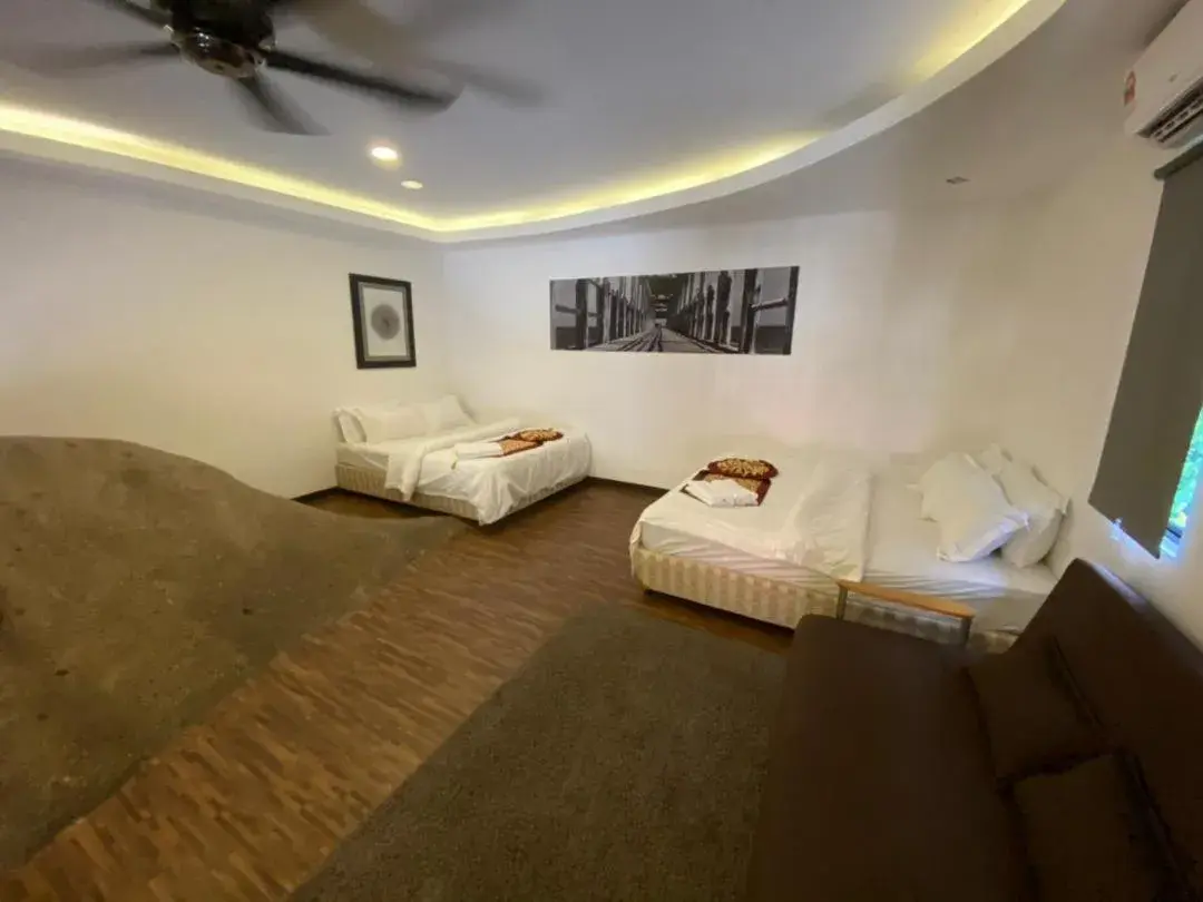 The Barat Tioman Beach Resort The Barat Tioman Beach Resort