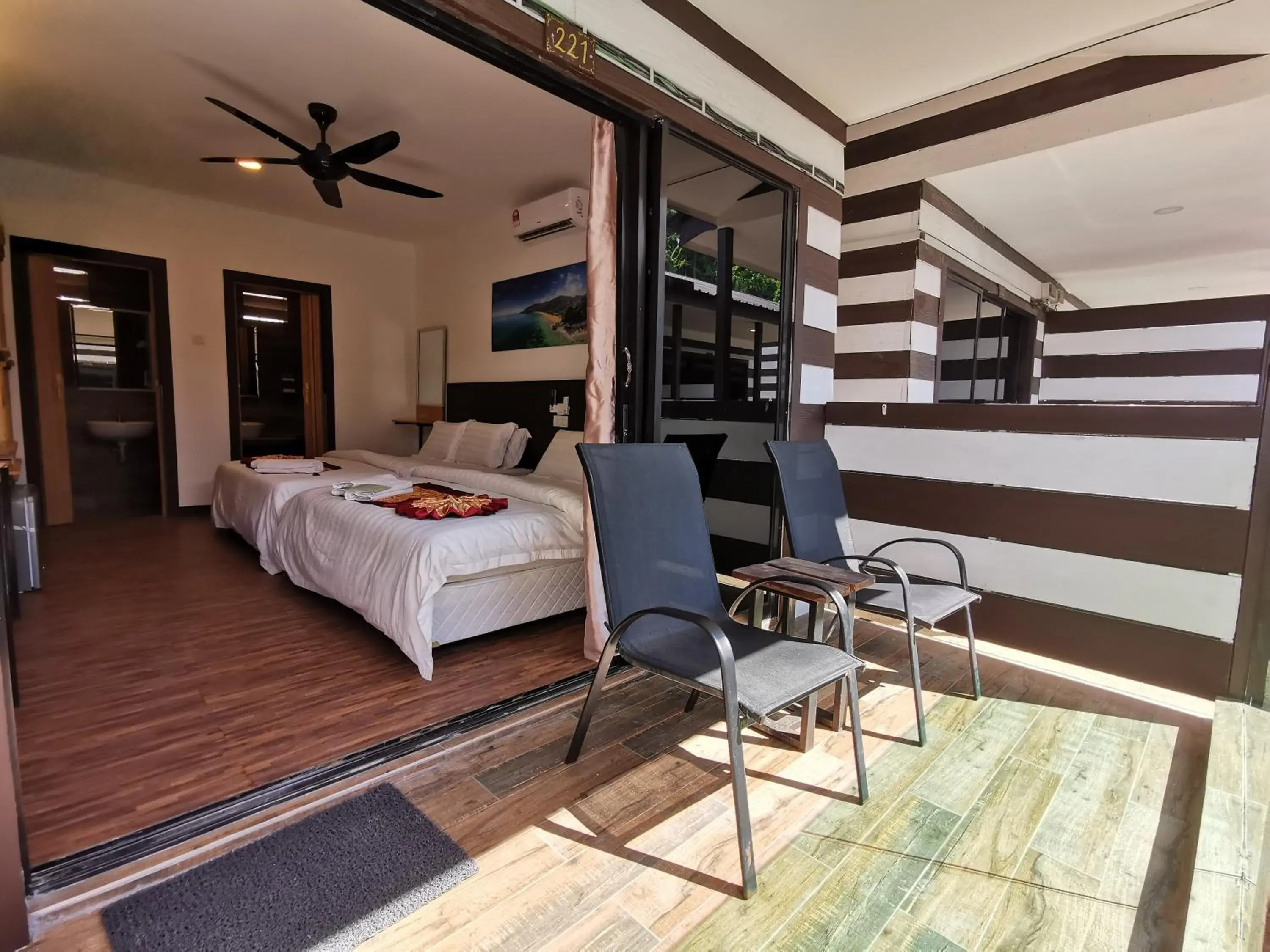 Facade/entrance in The Barat Tioman Beach Resort Facade/entrance in The Barat Tioman Beach Resort