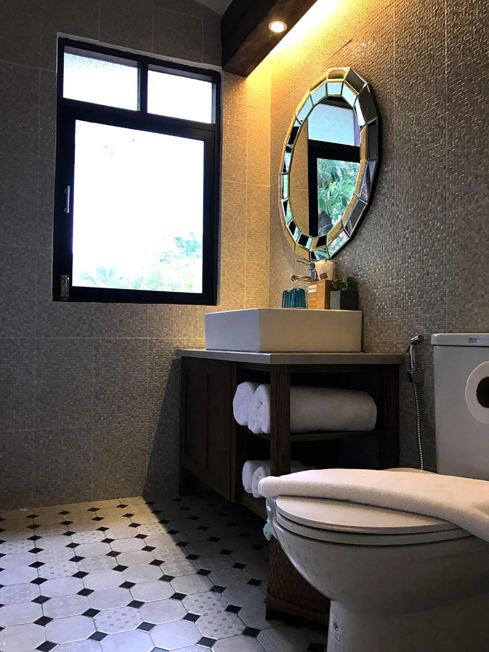 Bathroom in Sand in My Shoes Beach Loft