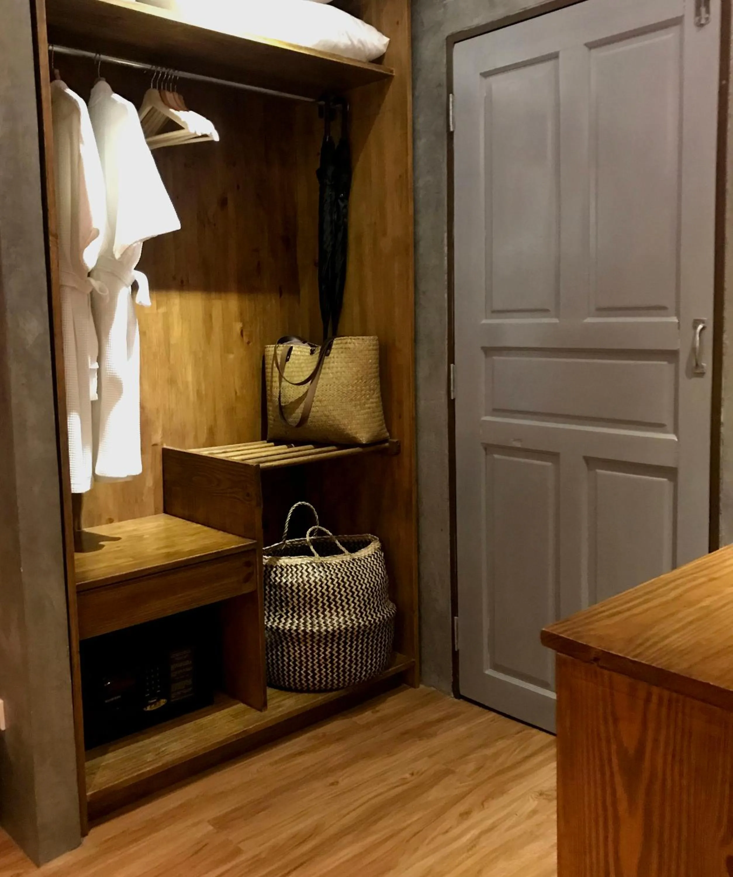 Decorative detail in Sand in My Shoes Beach Loft