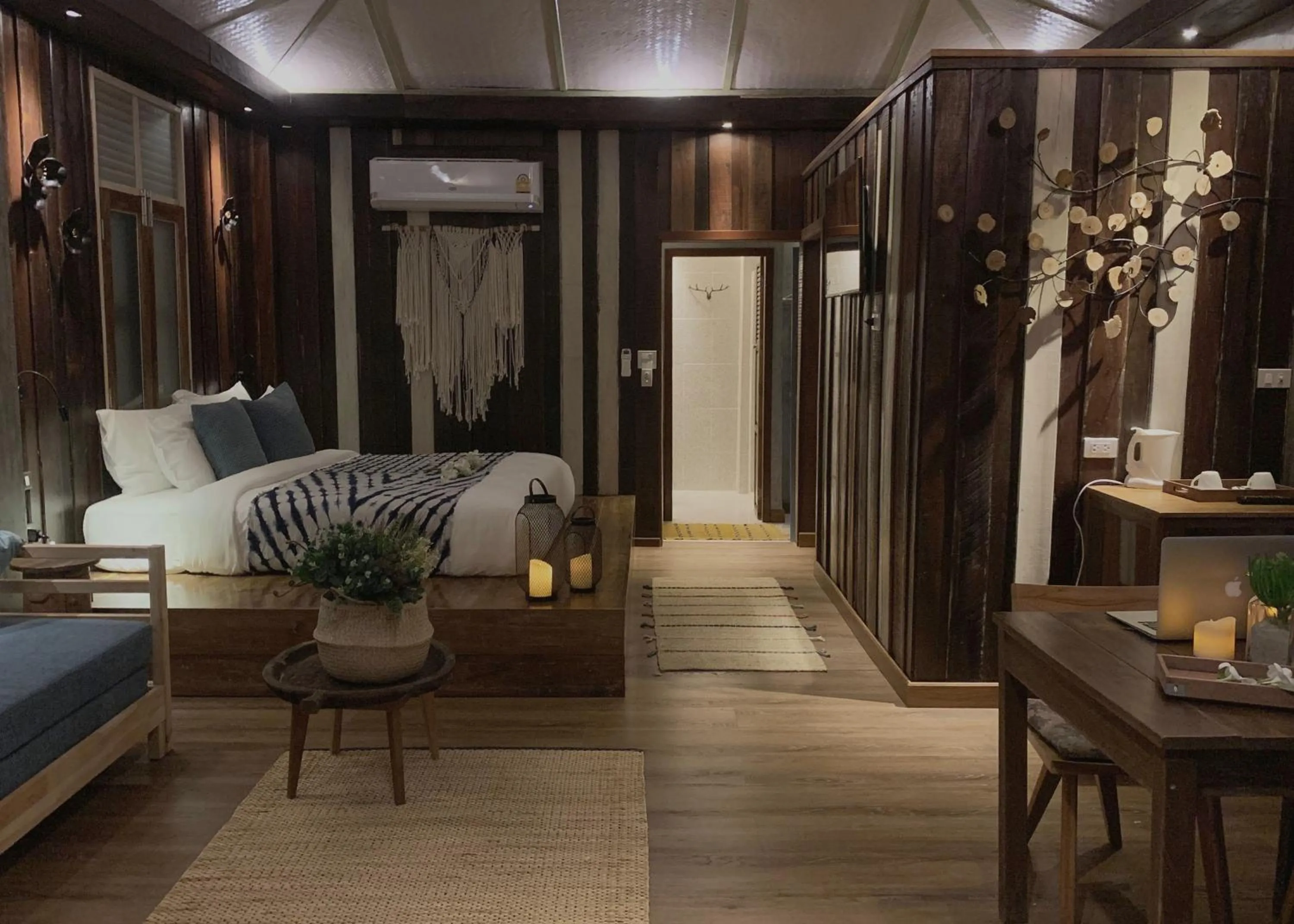 Photo of the whole room in Sand in My Shoes Beach Loft