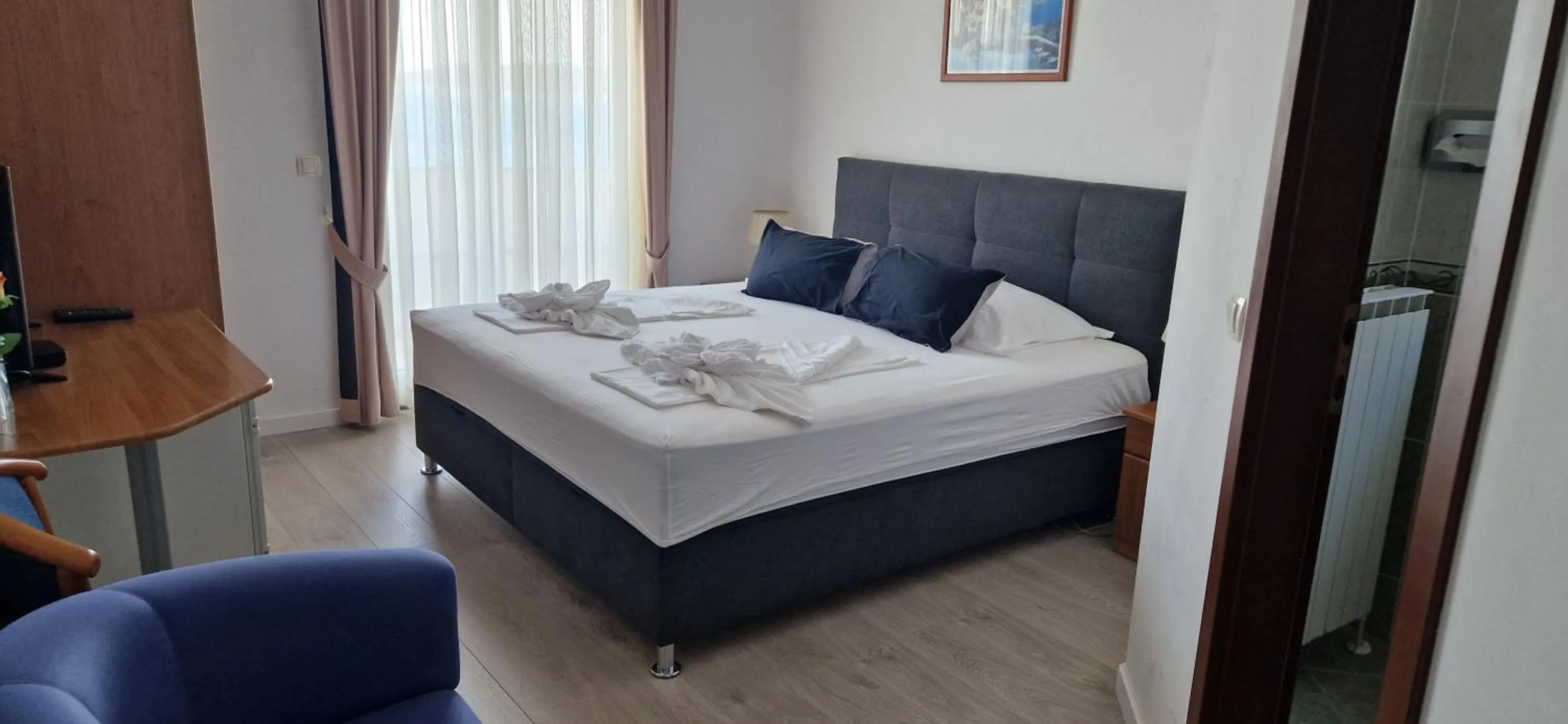 Photo of the whole room, Bed in Hotel Viktorija