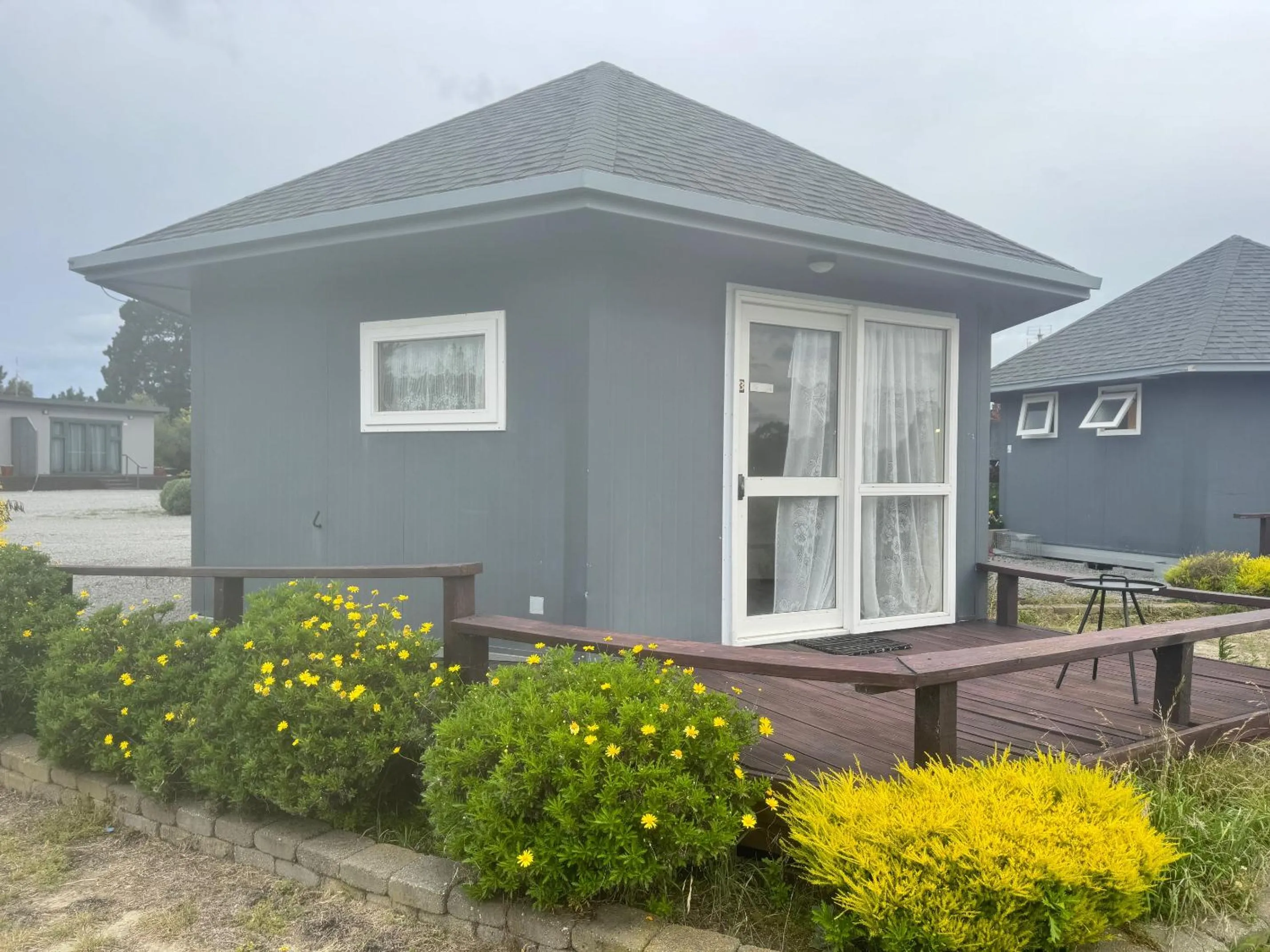 Pineacres Motel and Park